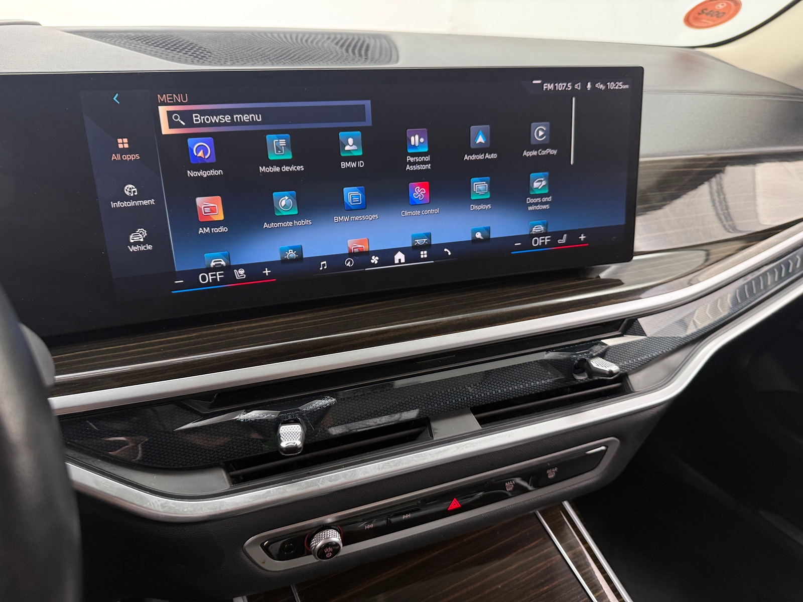 Thumbnail: 2025 BMW X7 - 3