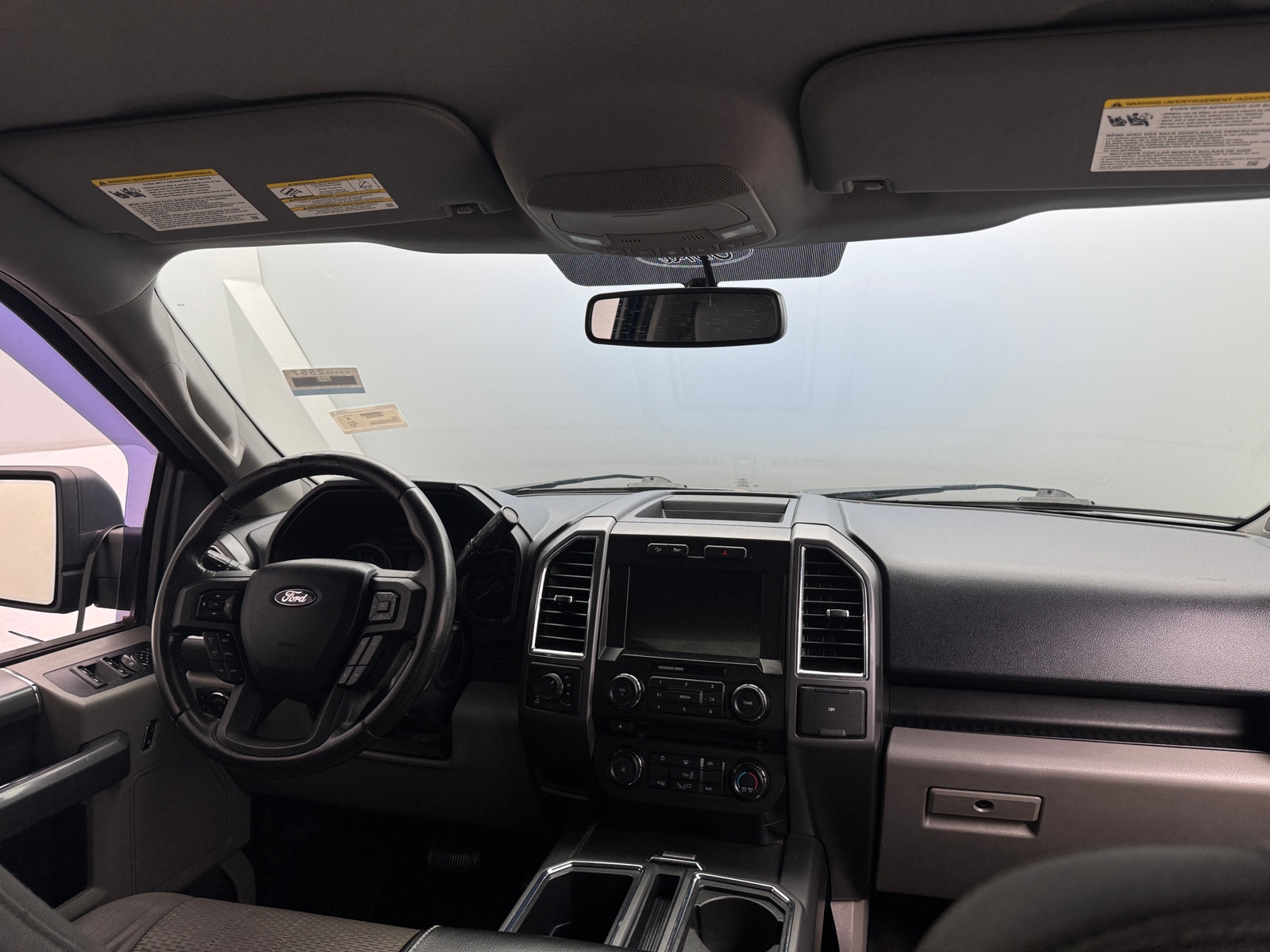 Thumbnail: 2016 Ford Econoline - 3