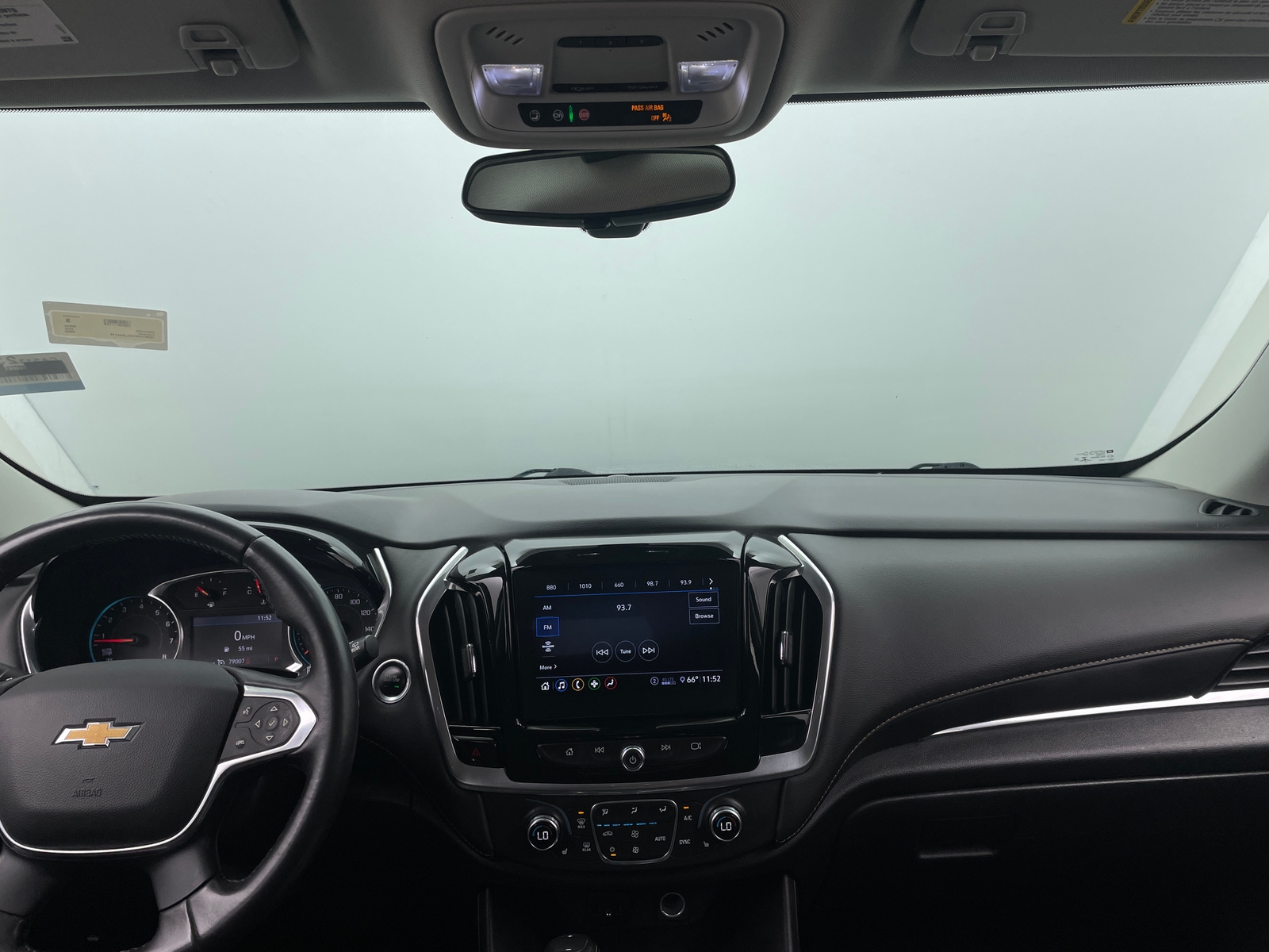 Thumbnail: 2020 Chevrolet Traverse - 3
