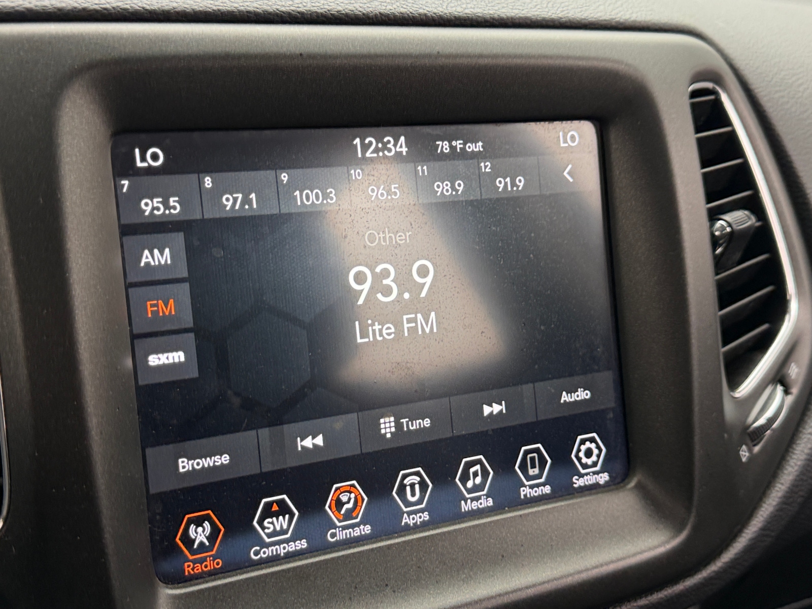 Thumbnail: 2019 Jeep Compass - 4