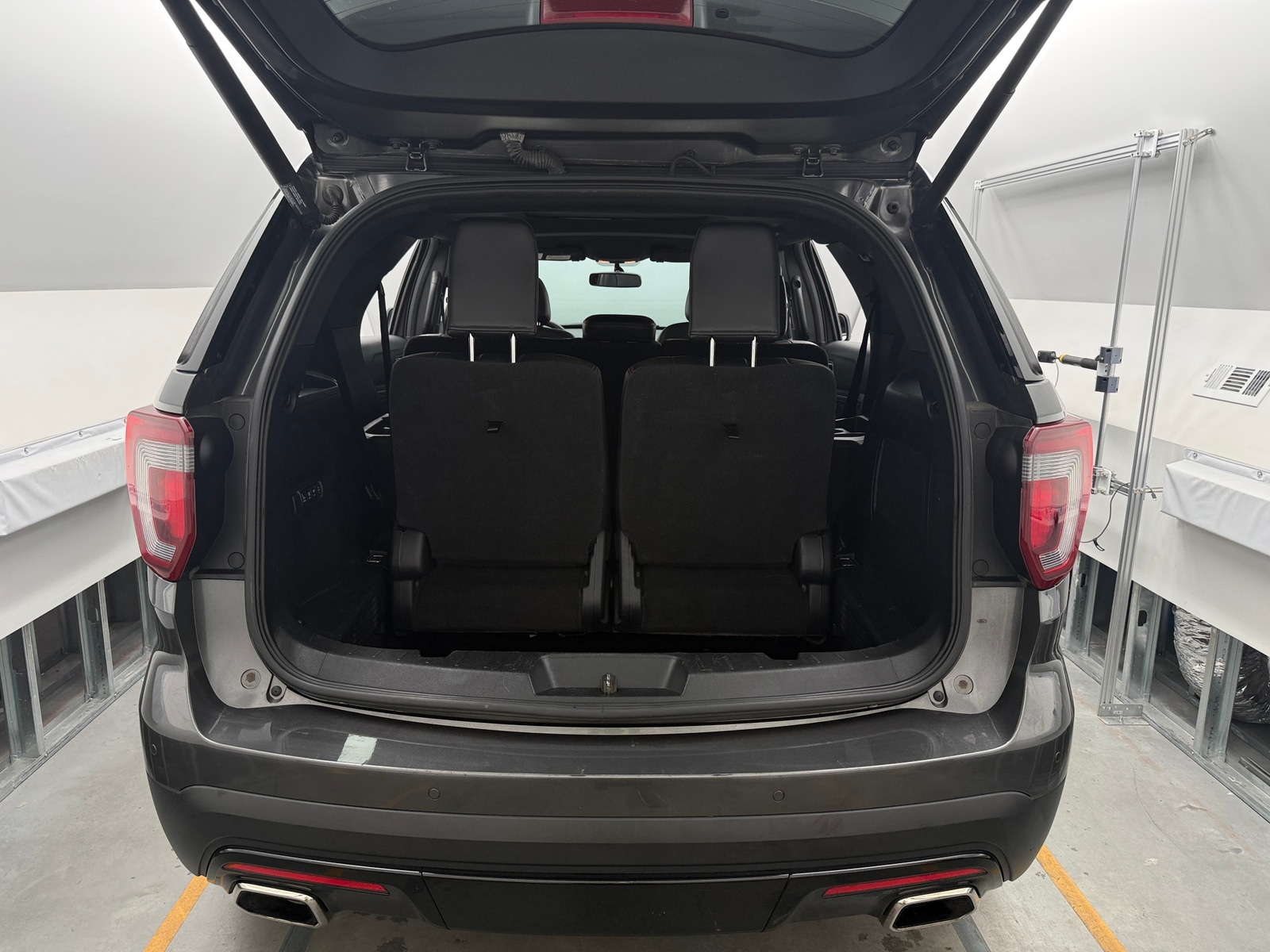 Thumbnail: 2017 Ford Explorer - 7