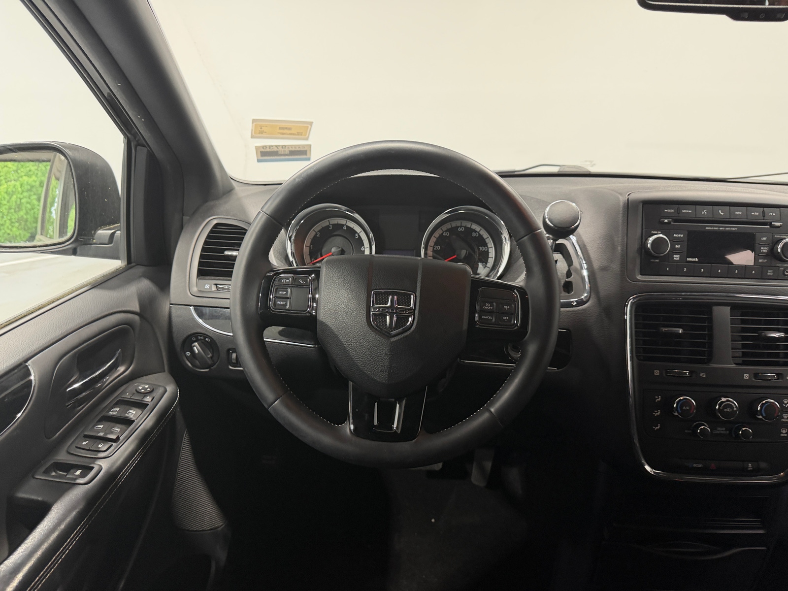 Thumbnail: 2016 Dodge Grand Caravan - 5