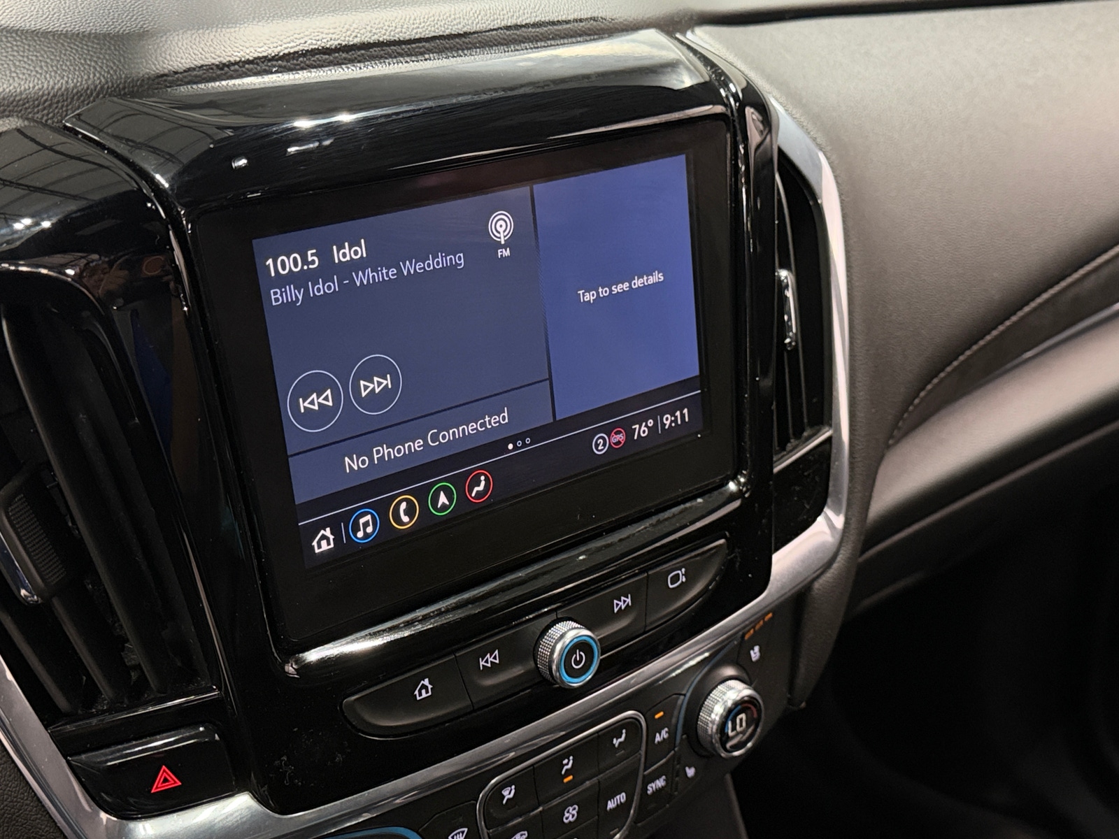 Thumbnail: 2022 Chevrolet Traverse - 3
