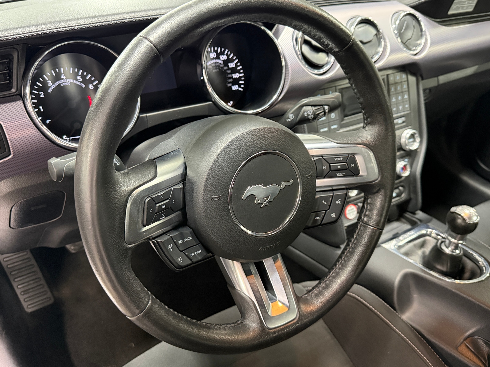 Thumbnail: 2017 Ford Mustang - 4