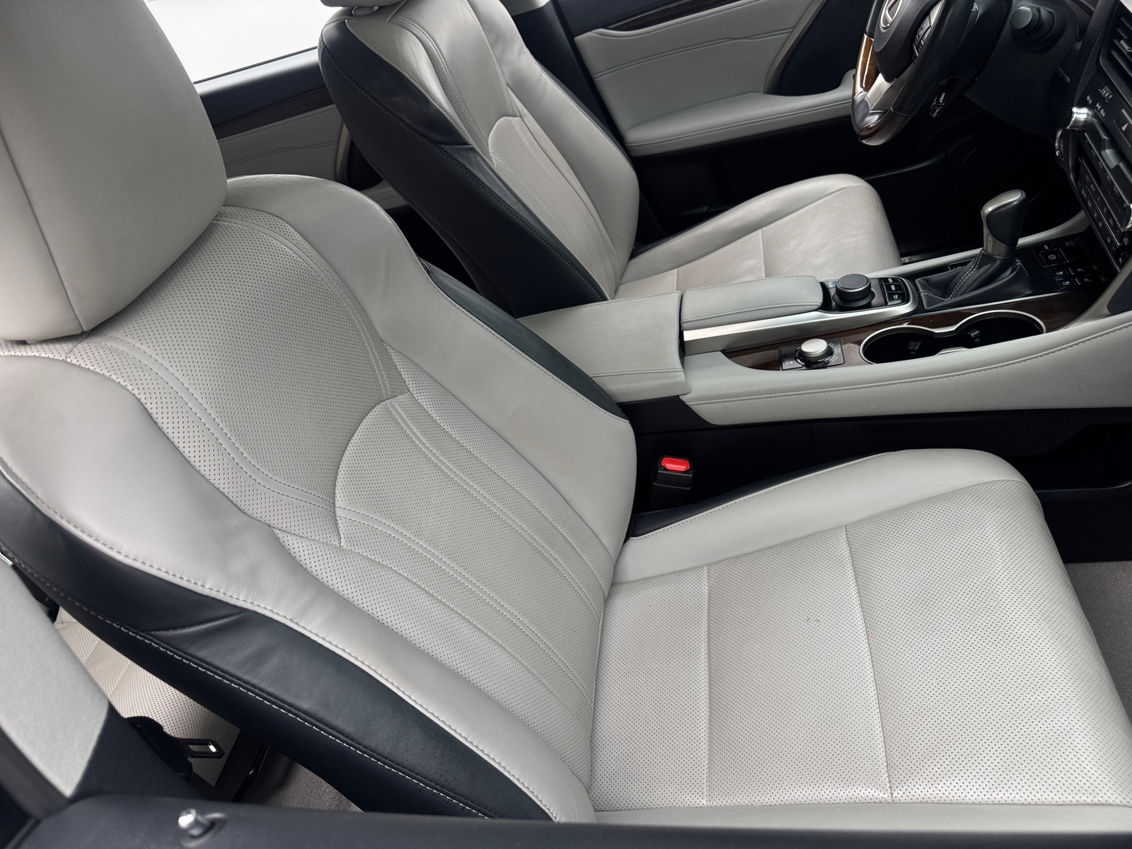 Thumbnail: 2019 Lexus RX - 2