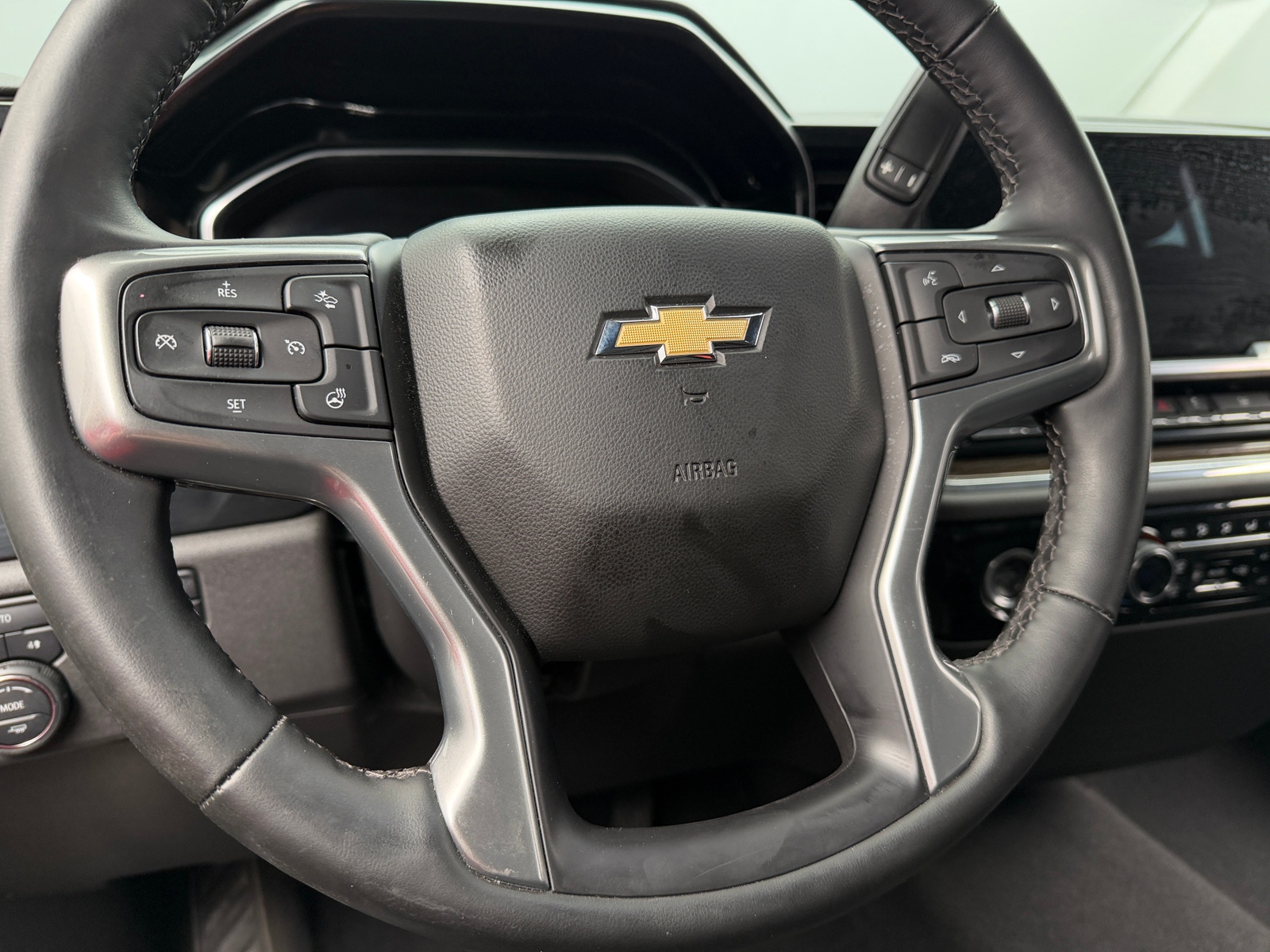 Thumbnail: 2024 Chevrolet Silverado 1500 - 5