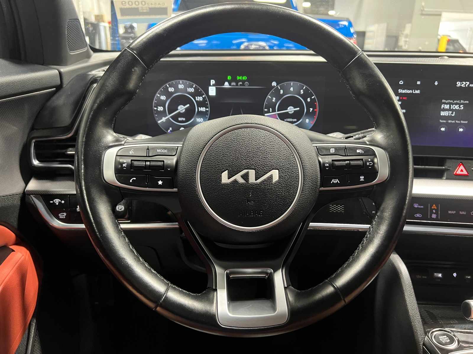 Thumbnail: 2023 Kia Sportage - 4