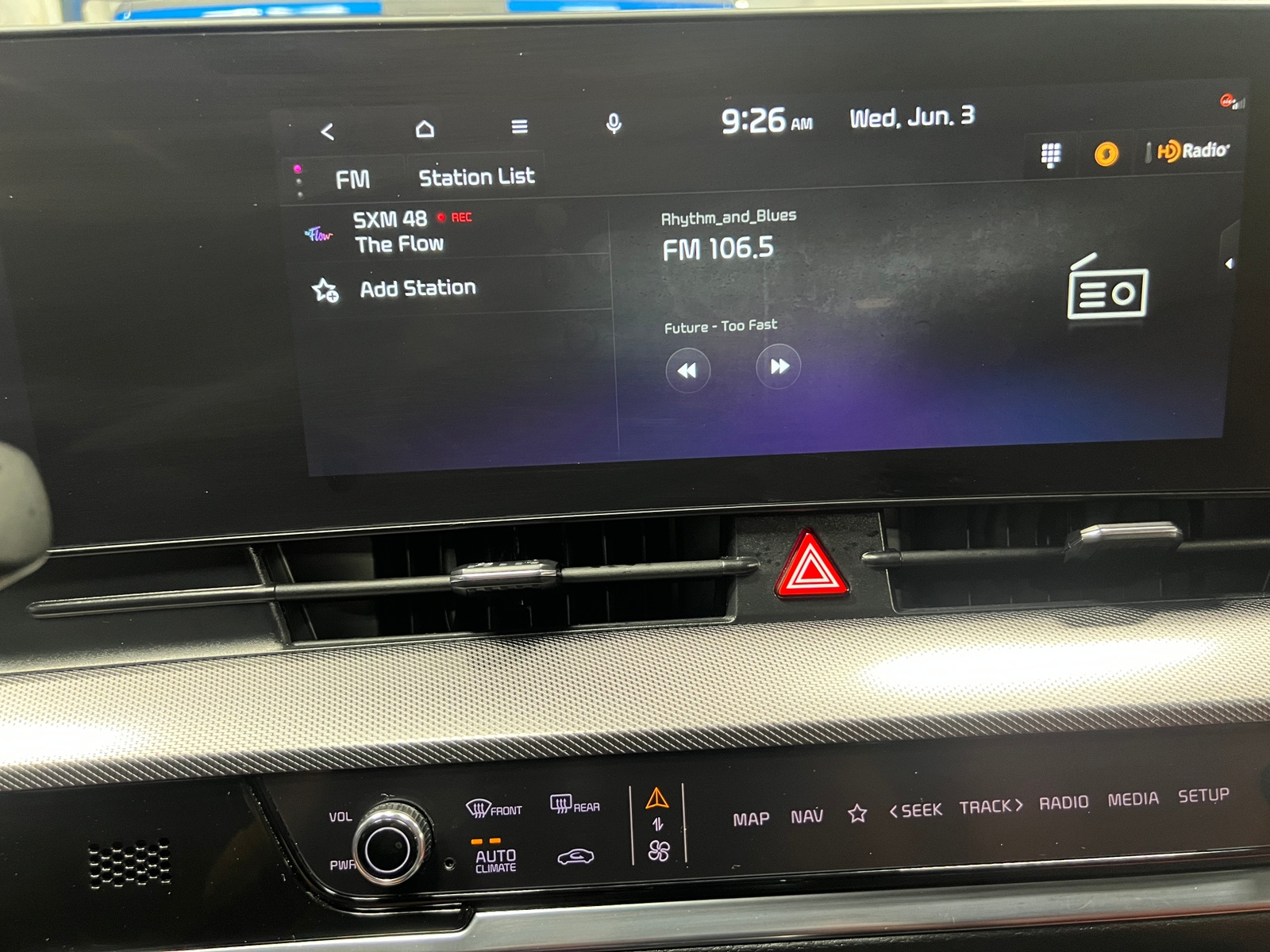 Thumbnail: 2023 Kia Sportage - 3