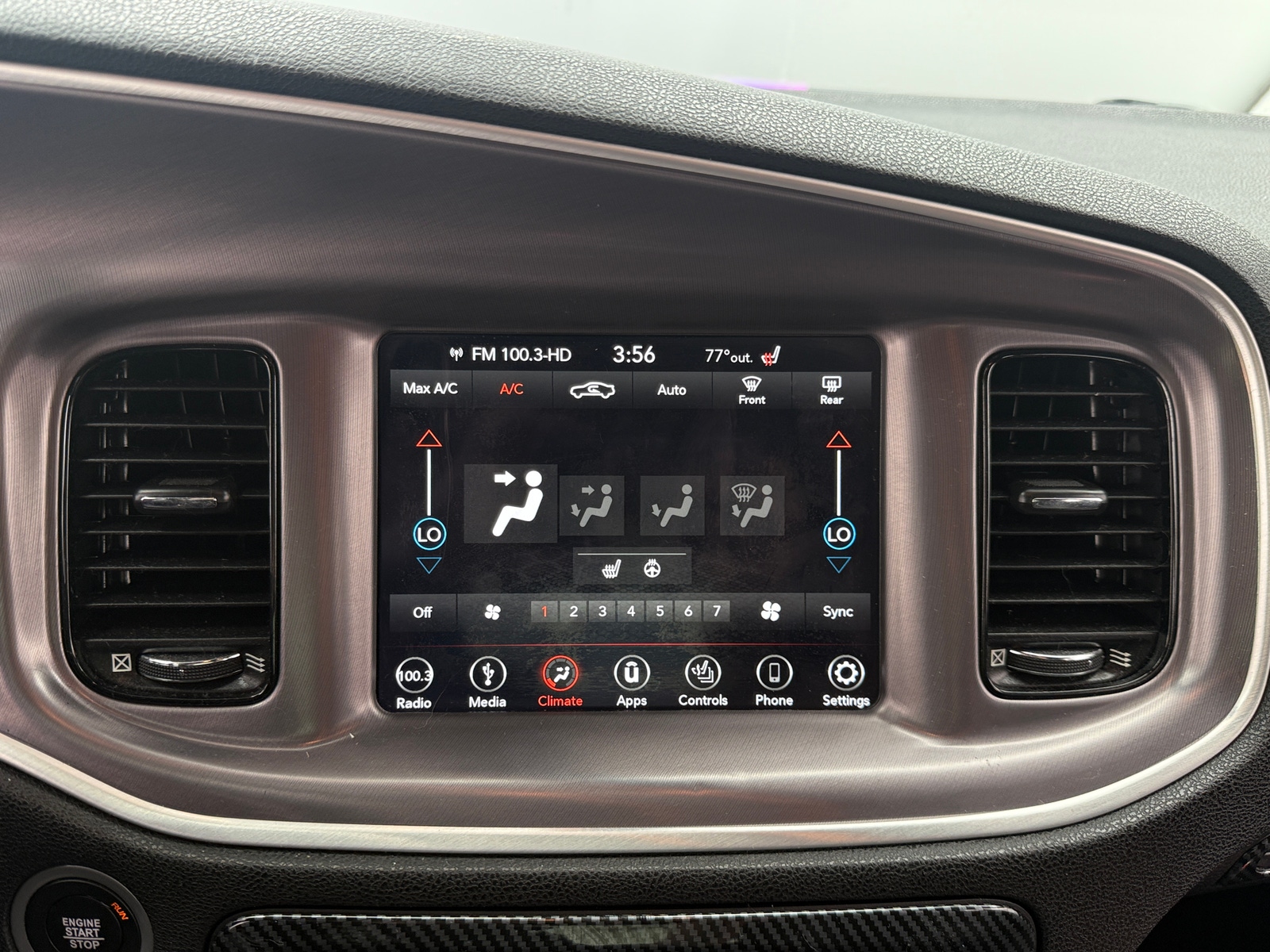 Thumbnail: 2019 Dodge Charger - 4