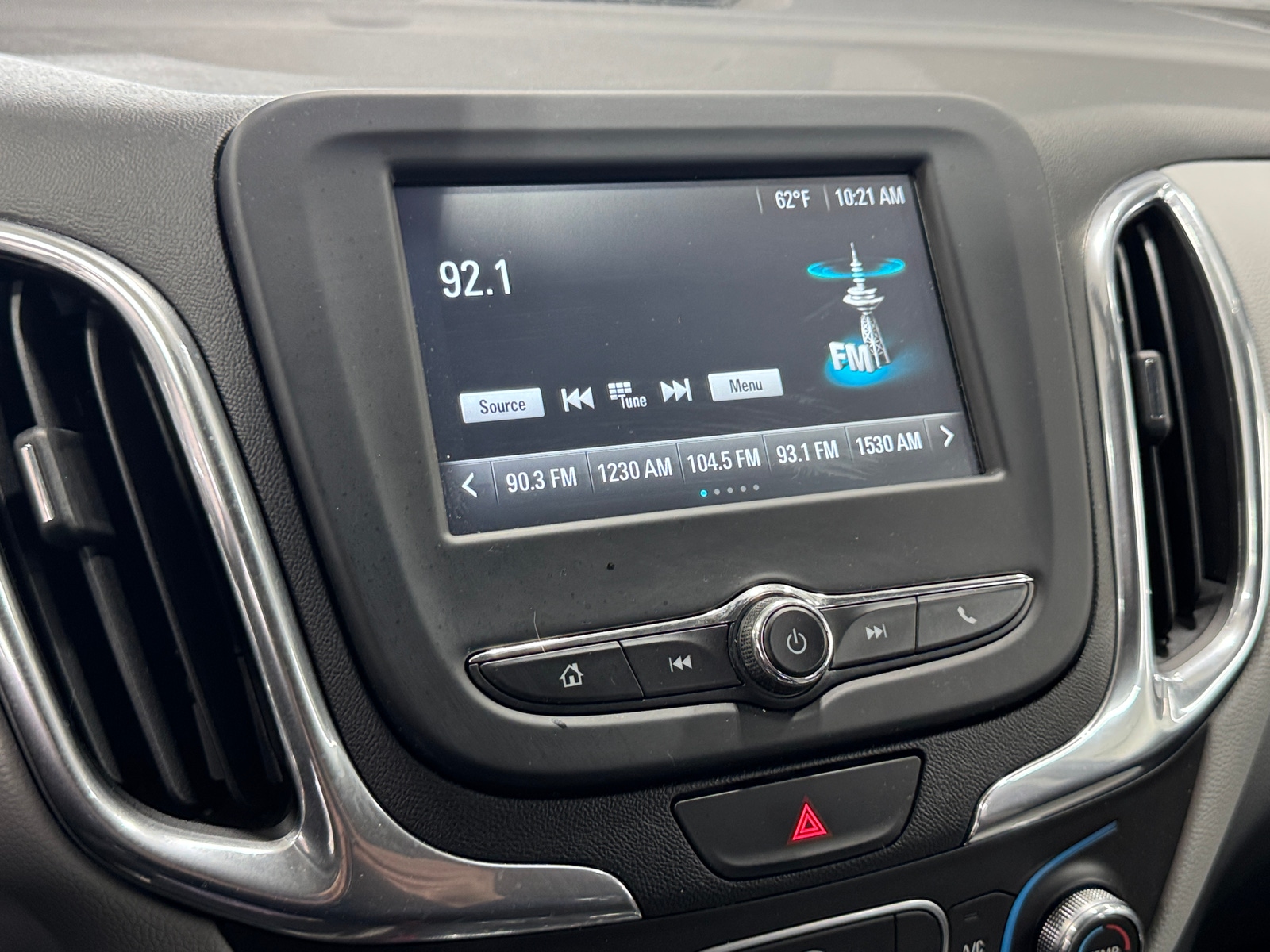 Thumbnail: 2018 Chevrolet Equinox - 4