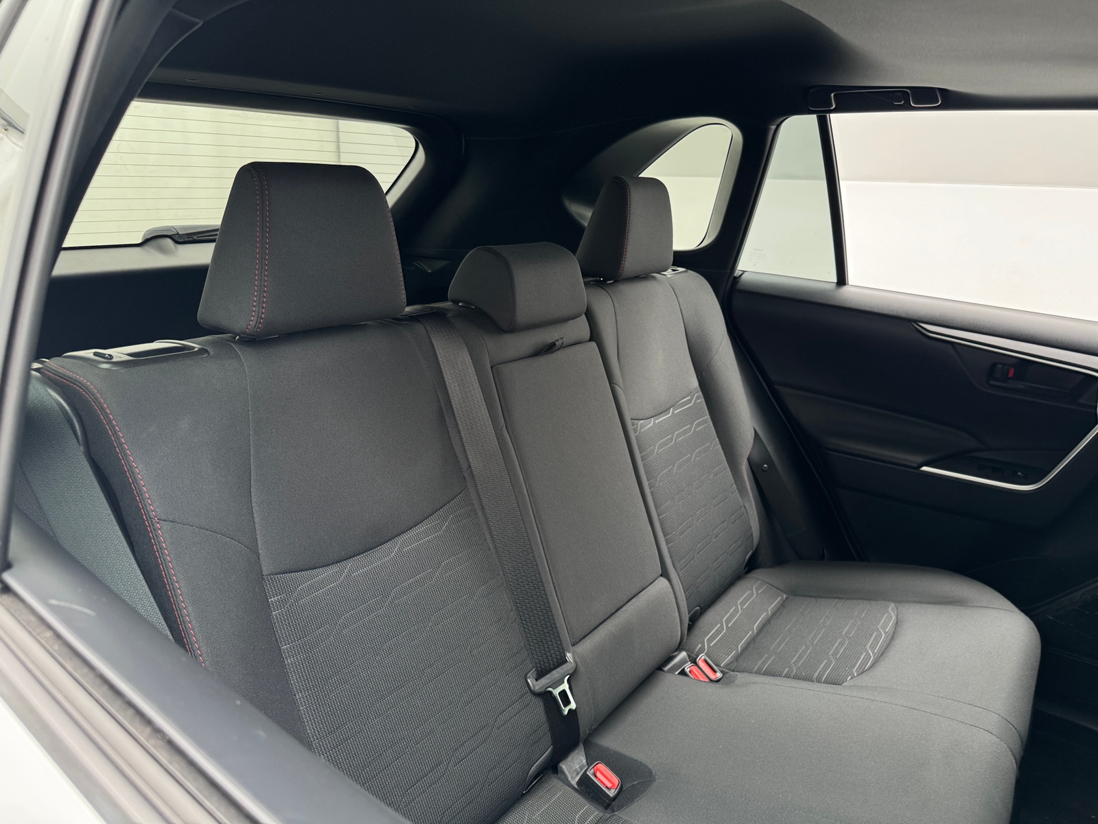 Thumbnail: 2021 Toyota RAV4 - 6