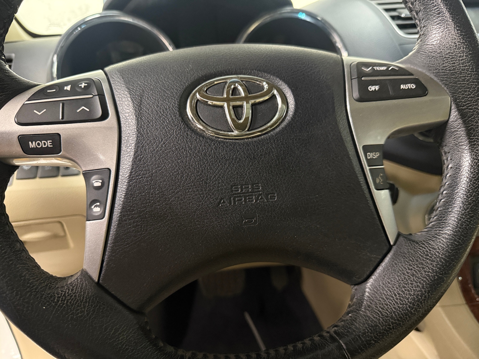 Thumbnail: 2013 Toyota Highlander - 4