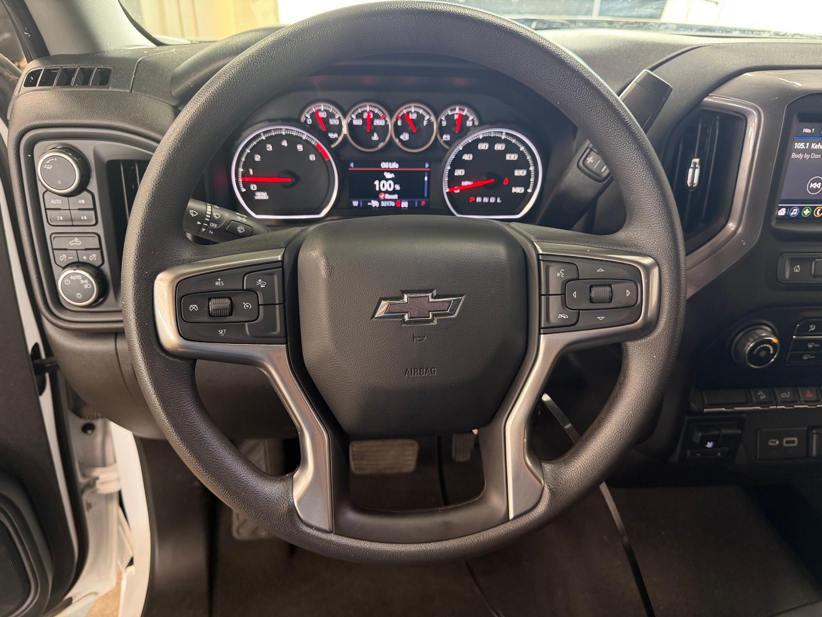 Thumbnail: 2021 Chevrolet Silverado 1500 - 5