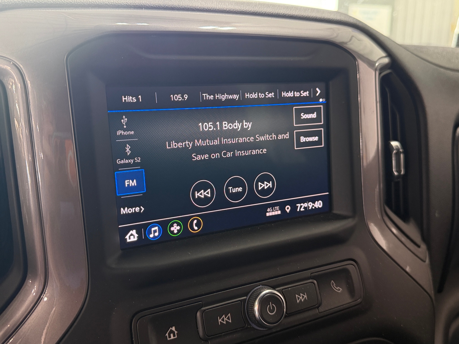 Thumbnail: 2021 Chevrolet Silverado 1500 - 4