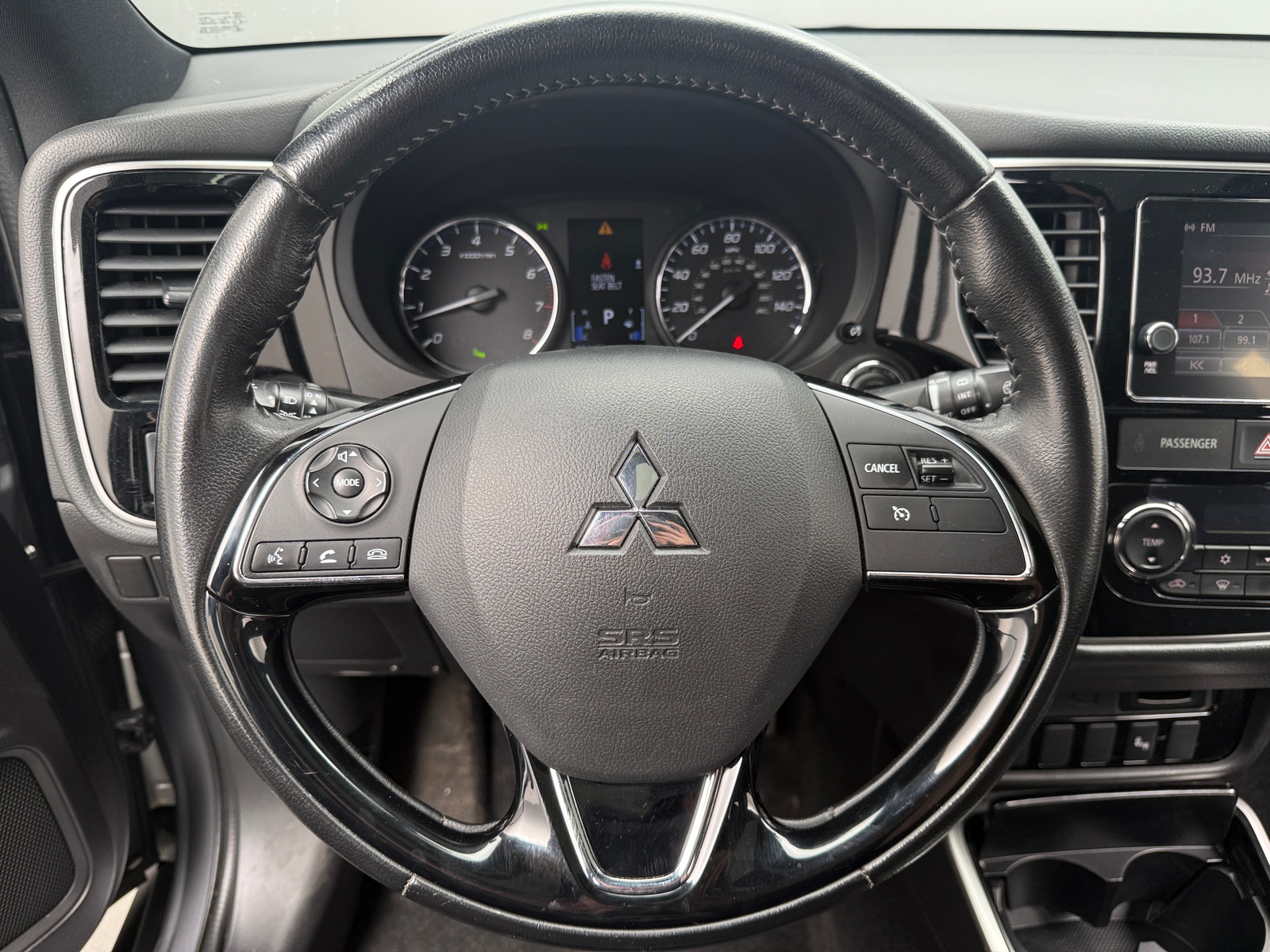 Thumbnail: 2018 Mitsubishi Outlander - 5