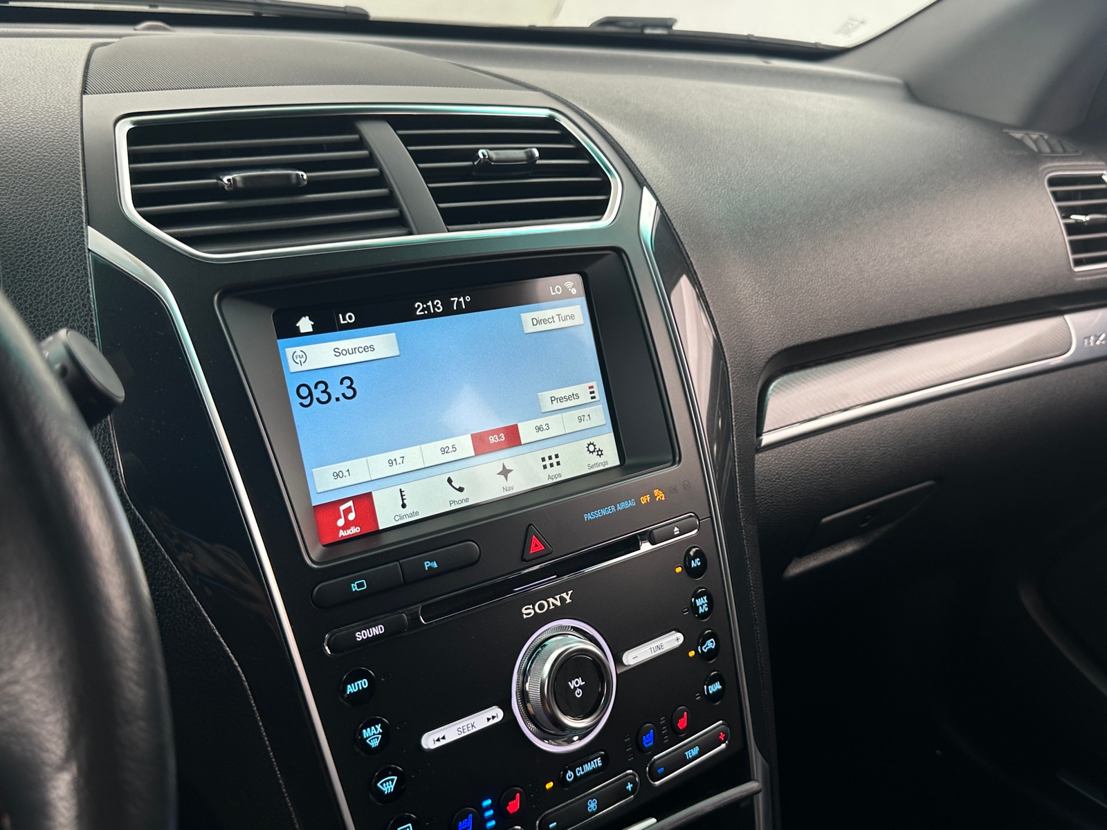 Thumbnail: 2017 Ford Explorer - 3