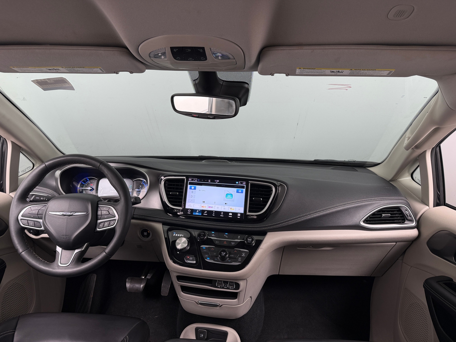 Thumbnail: 2024 Chrysler Pacifica - 2