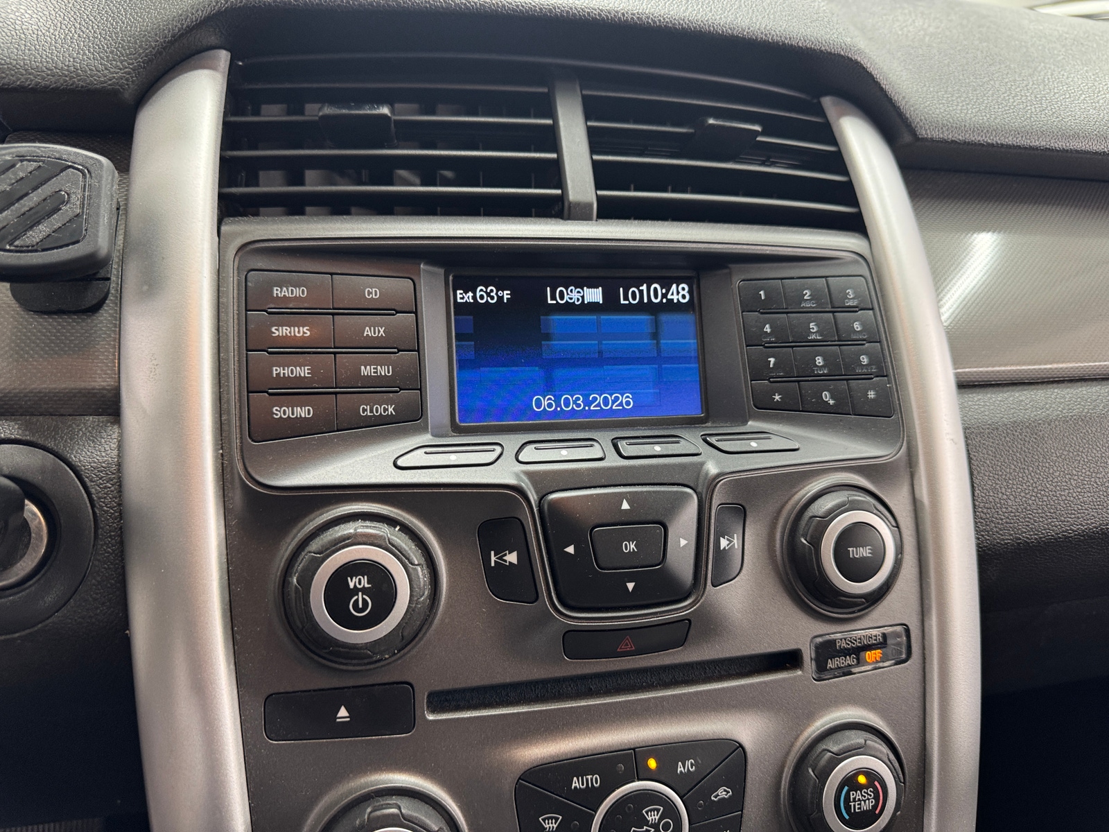 Thumbnail: 2013 Ford Edge - 4