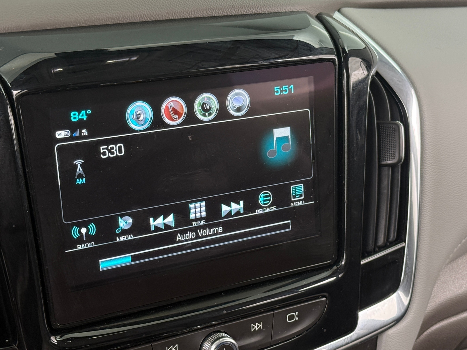 Thumbnail: 2018 Chevrolet Traverse - 4