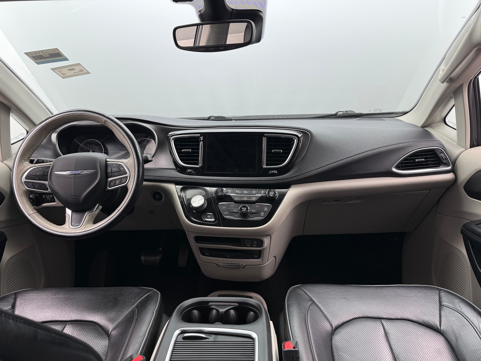Thumbnail: 2019 Chrysler Pacifica - 2