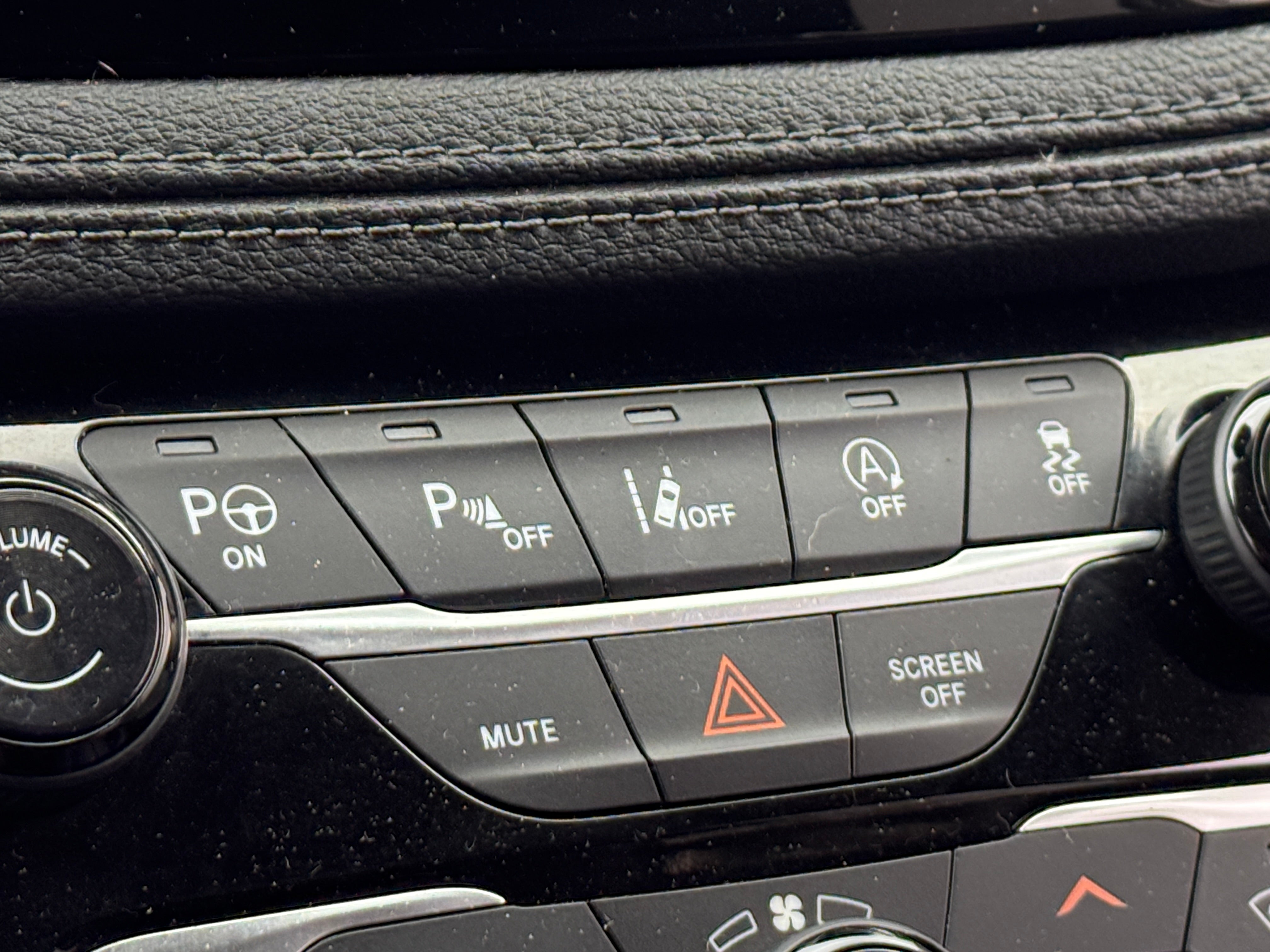 2019 Chrysler Pacifica Limited - Photo 14