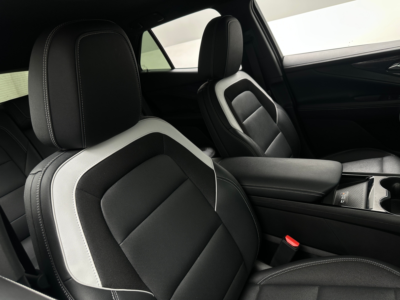 Thumbnail: 2024 Chevrolet Blazer EV - 2