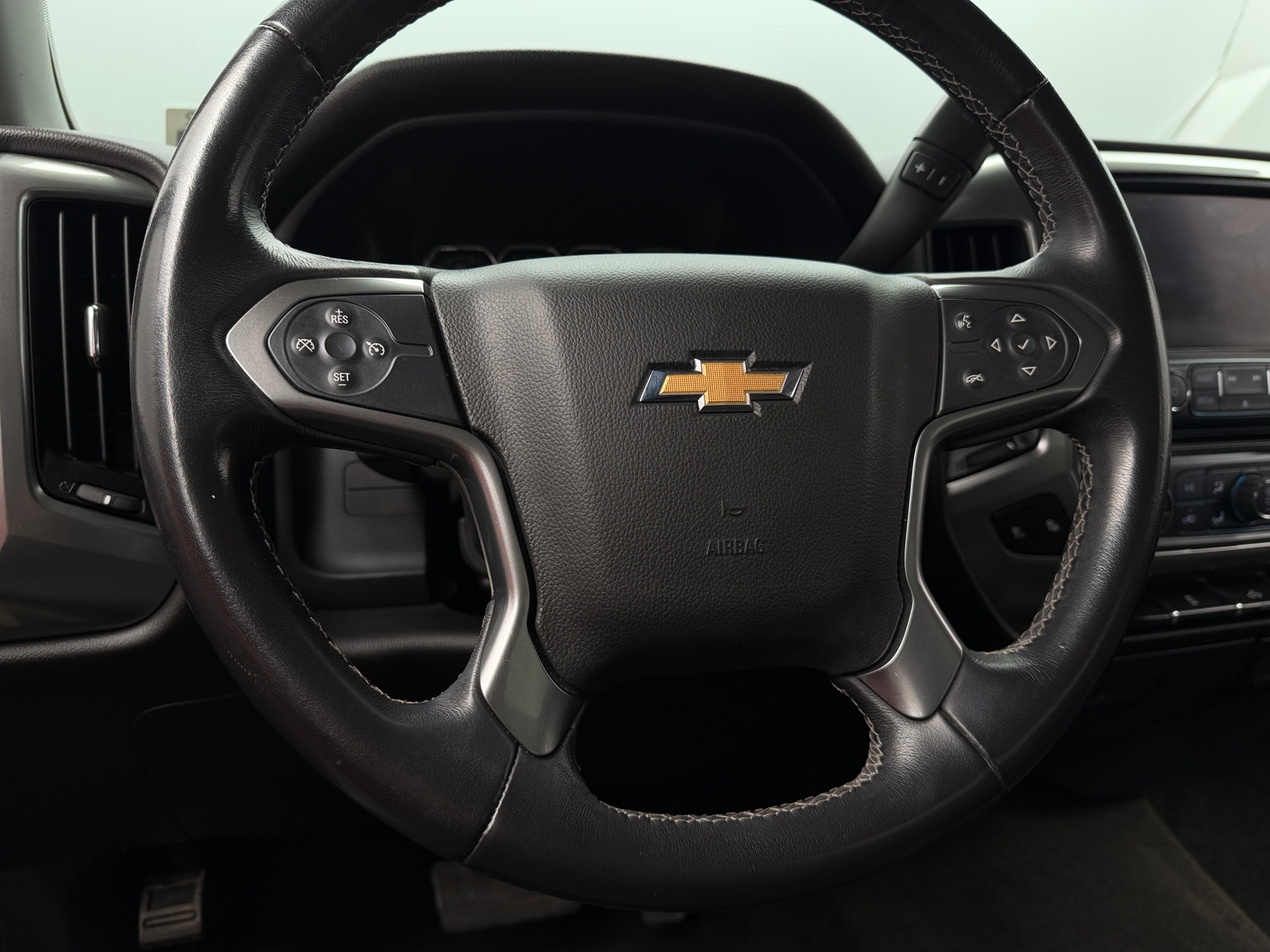 Thumbnail: 2018 Chevrolet Silverado 1500 - 5