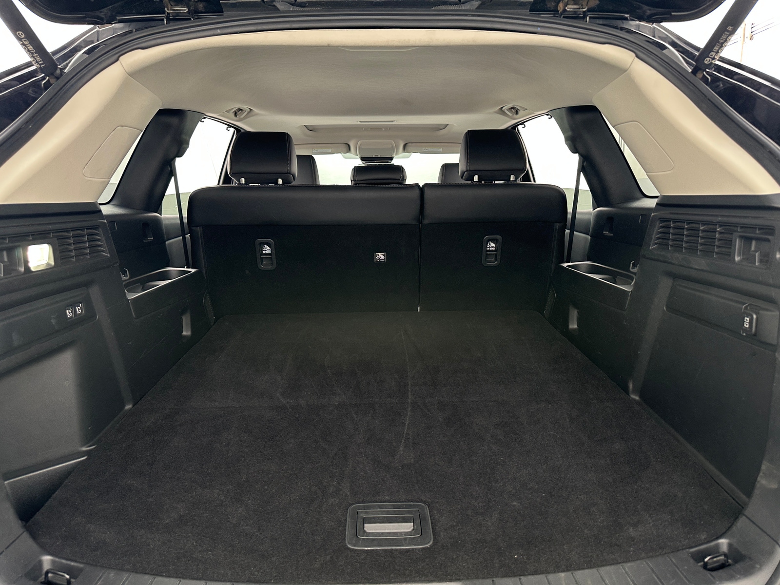 Thumbnail: 2025 Mazda CX-70 - 7