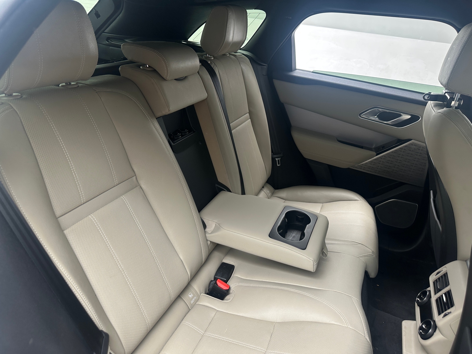Thumbnail: 2018 Land Rover Range Rover Velar - 5
