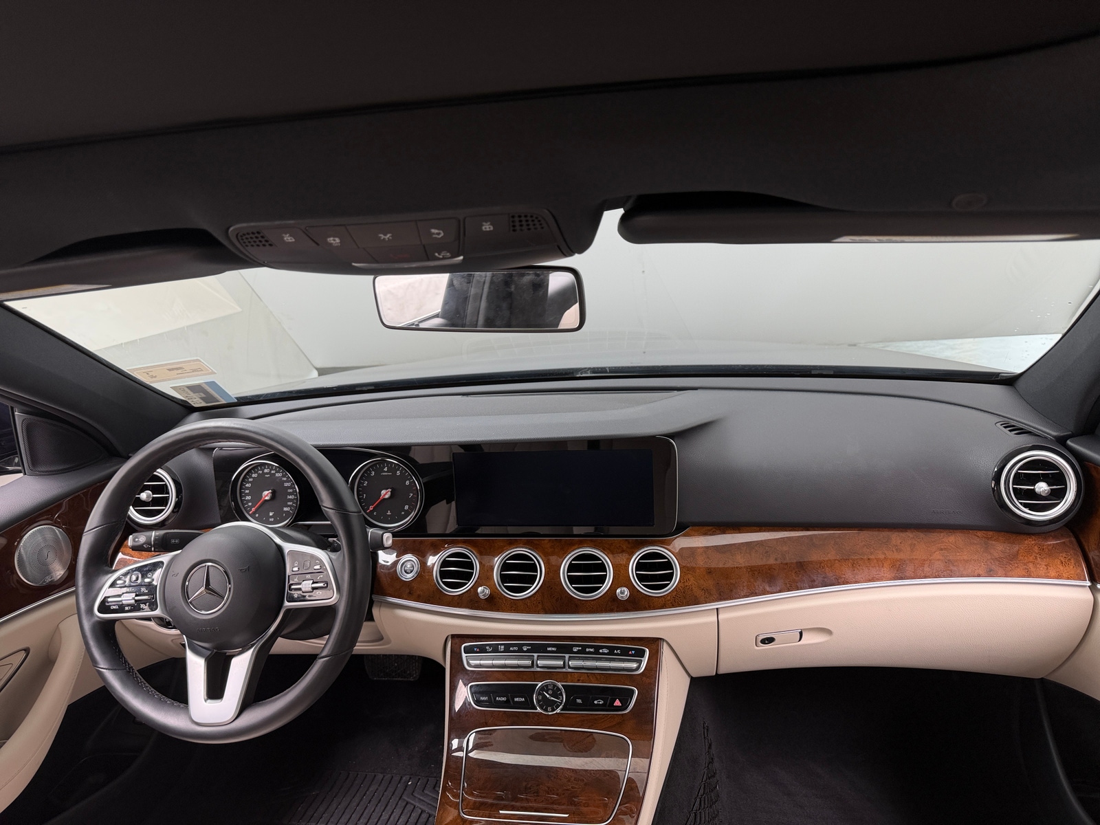 Thumbnail: 2019 Mercedes-Benz E-Class - 2