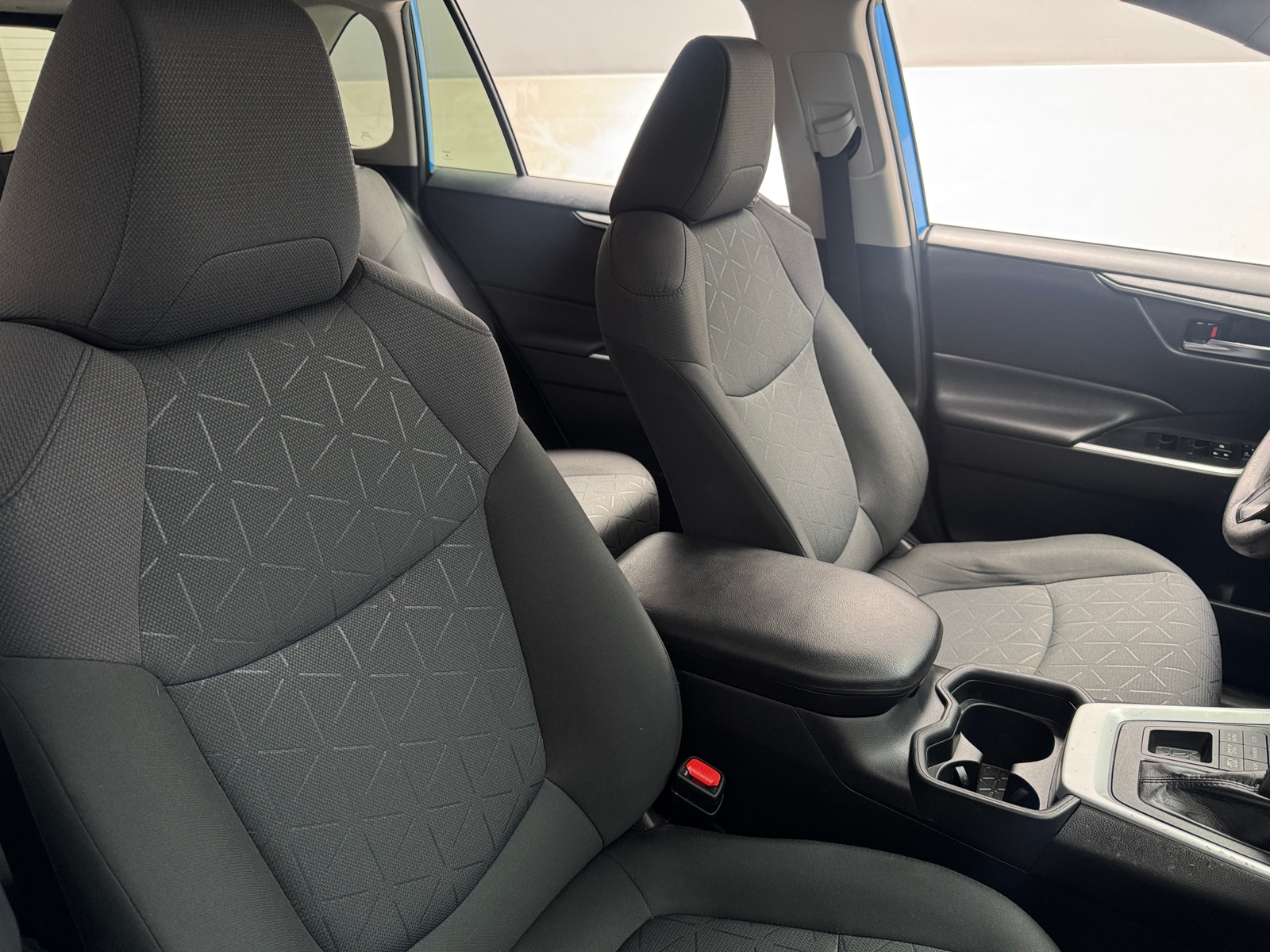 Thumbnail: 2020 Toyota RAV4 - 2