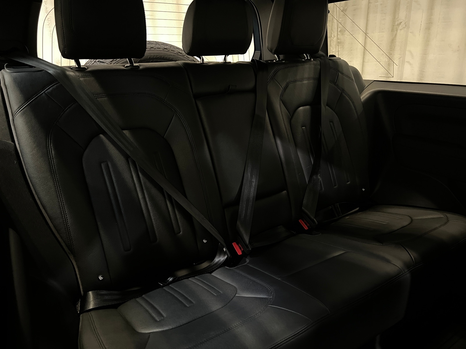 Thumbnail: 2021 Land Rover Defender - 5