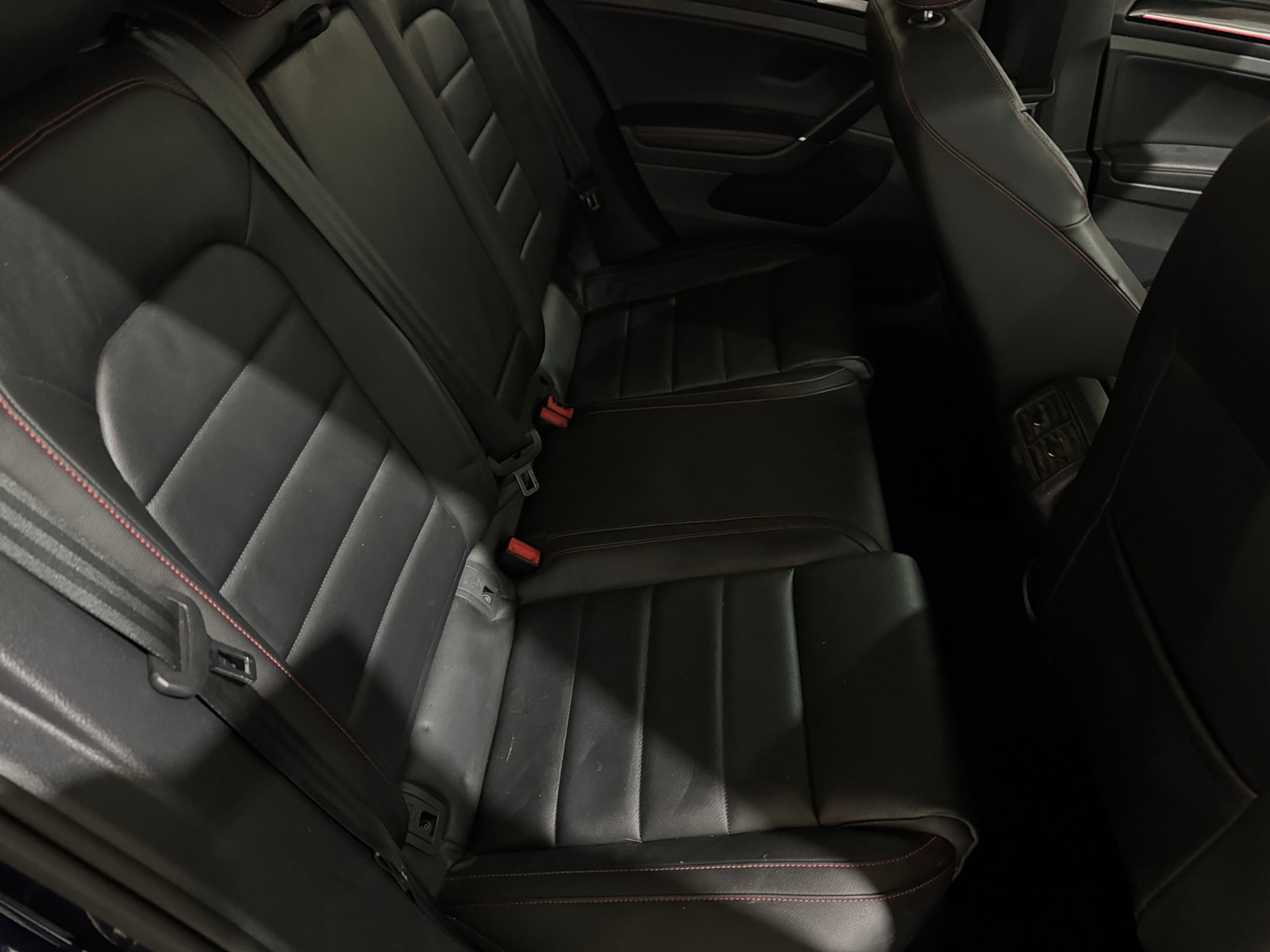 Thumbnail: 2016 Volkswagen Golf - 6