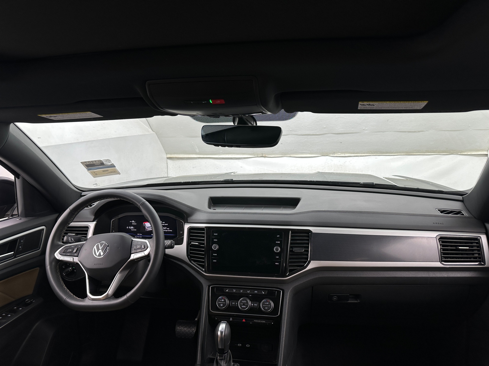 Thumbnail: 2022 Volkswagen Atlas - 2