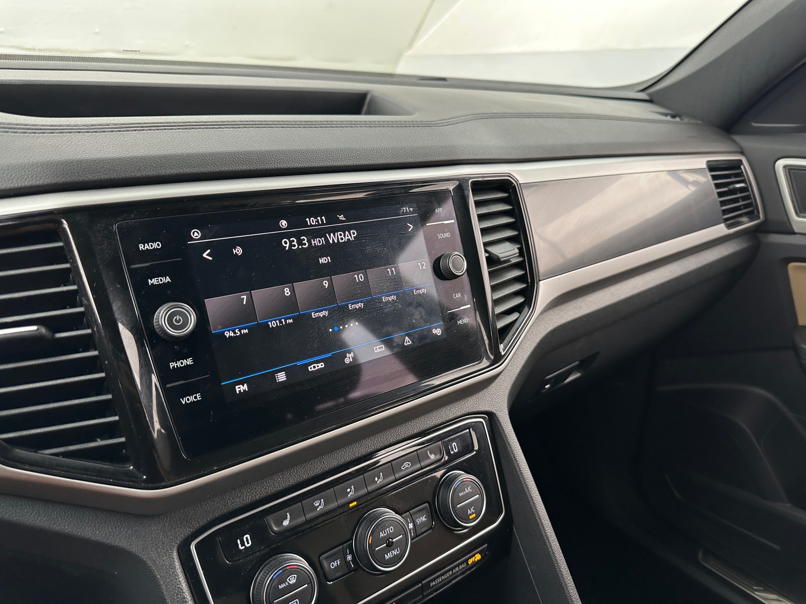 Thumbnail: 2022 Volkswagen Atlas - 3