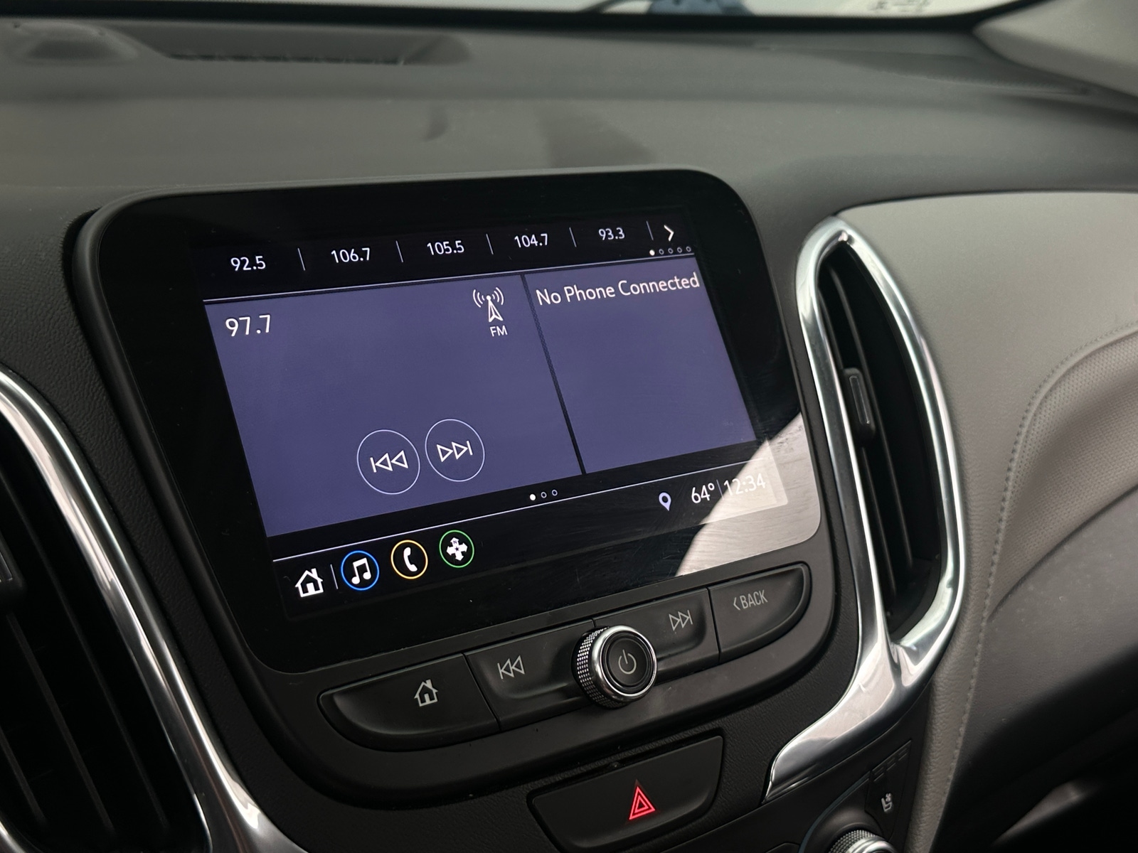 Thumbnail: 2020 Chevrolet Equinox - 3