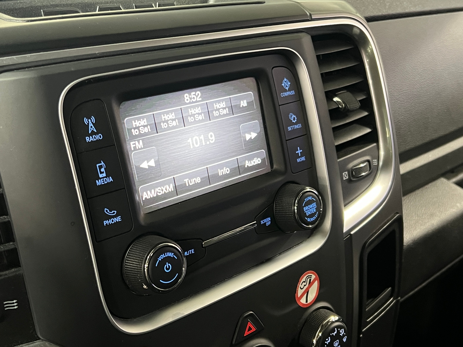 Thumbnail: 2024 RAM 1500 Classic - 4