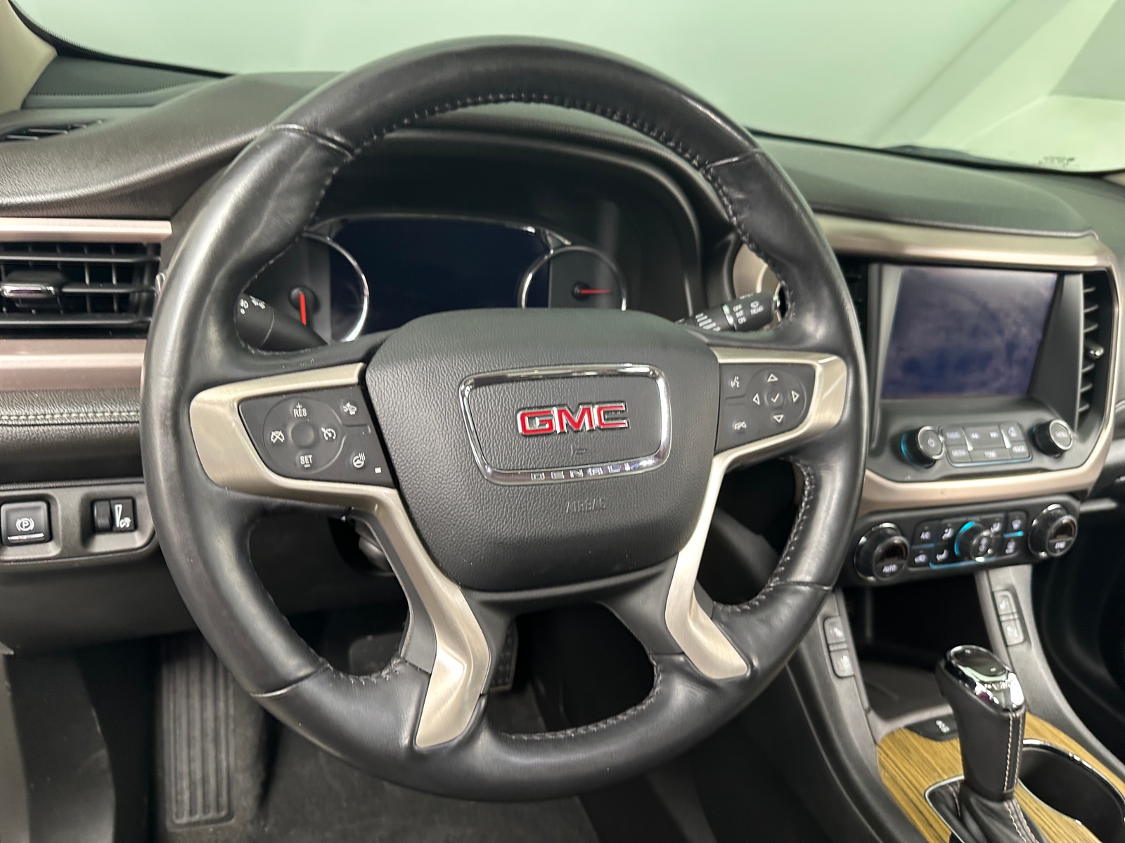 Thumbnail: 2018 GMC Acadia - 4