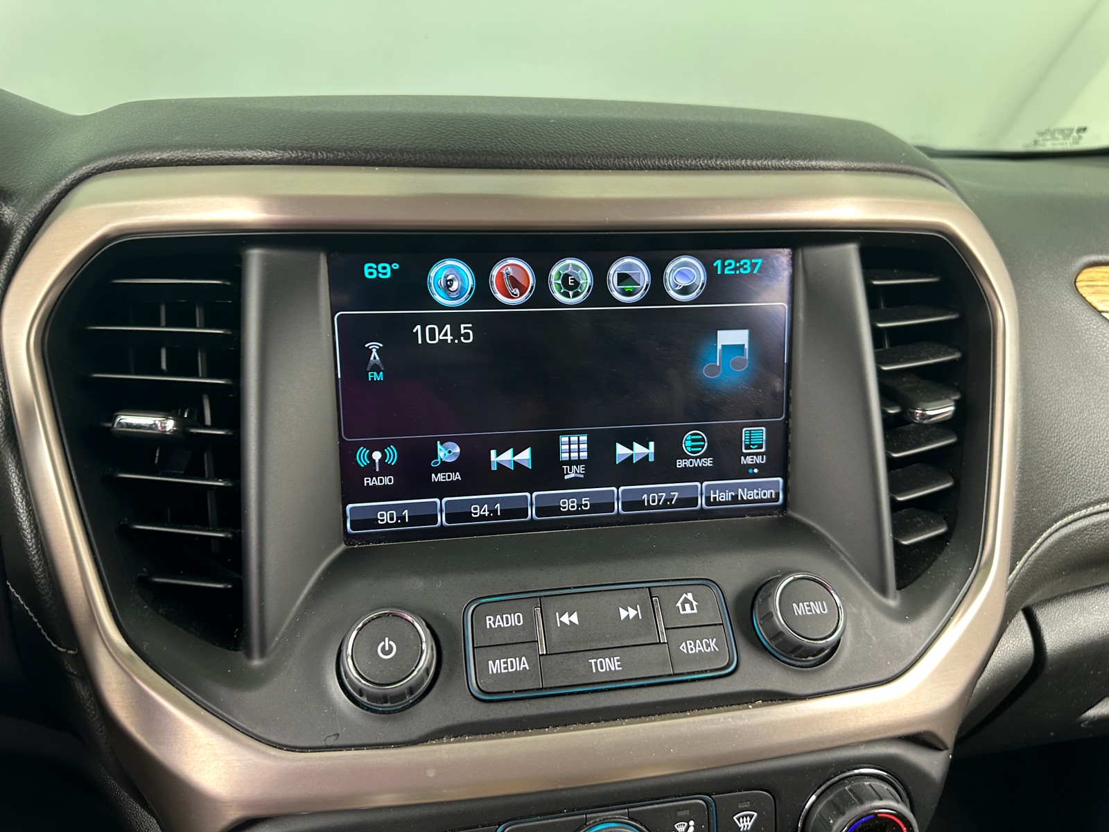Thumbnail: 2018 GMC Acadia - 3
