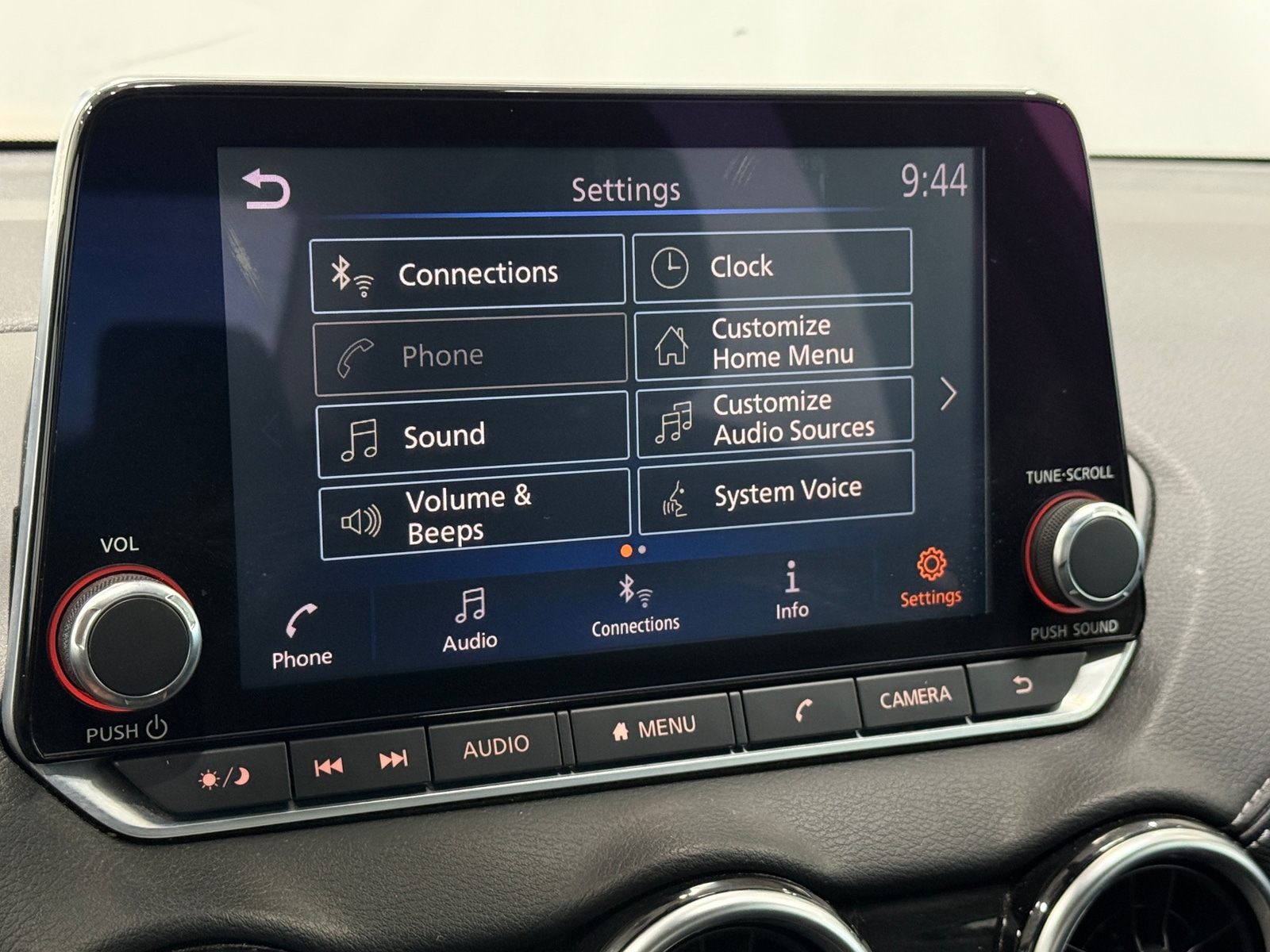 Thumbnail: 2020 Nissan Sentra - 4