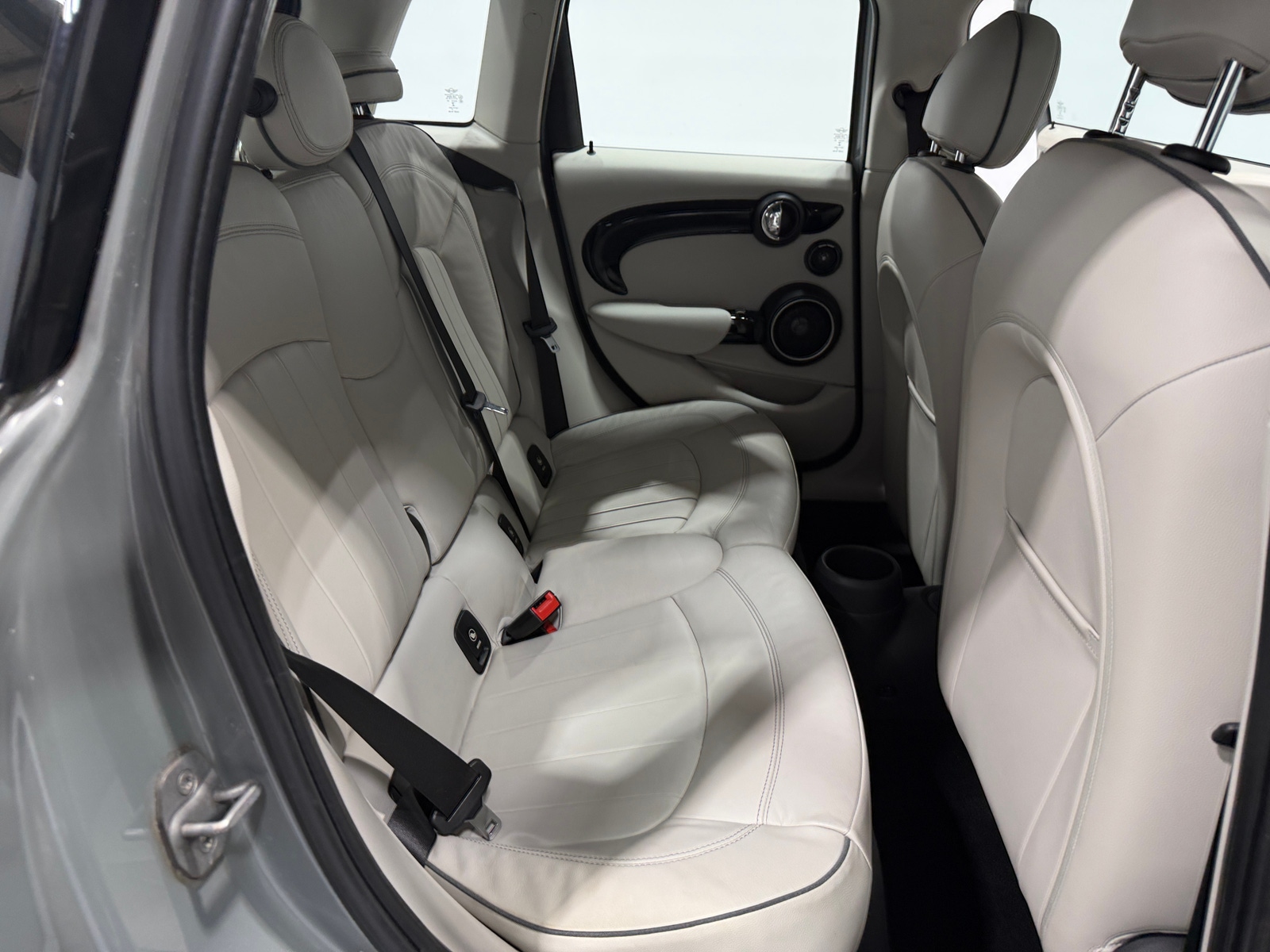 Thumbnail: 2015 MINI Cooper Hardtop - 5