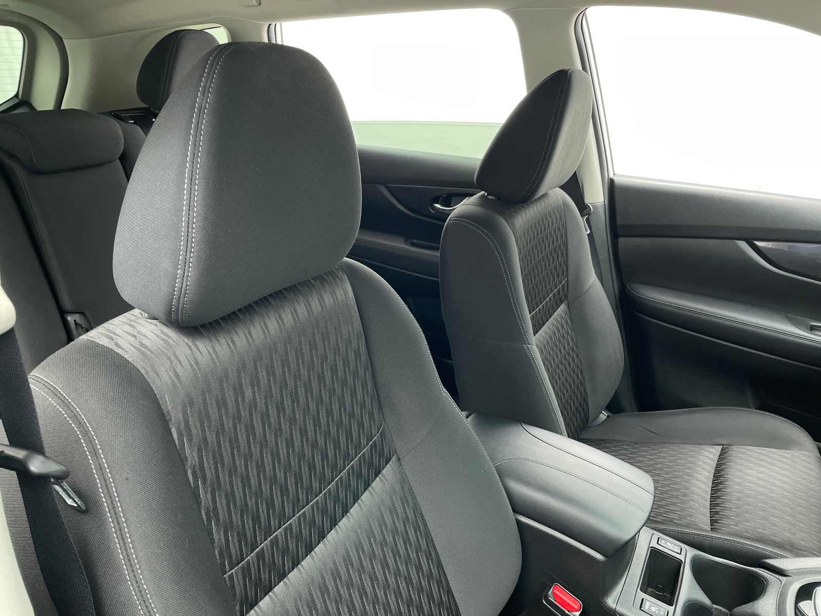 Thumbnail: 2019 Nissan Rogue - 2
