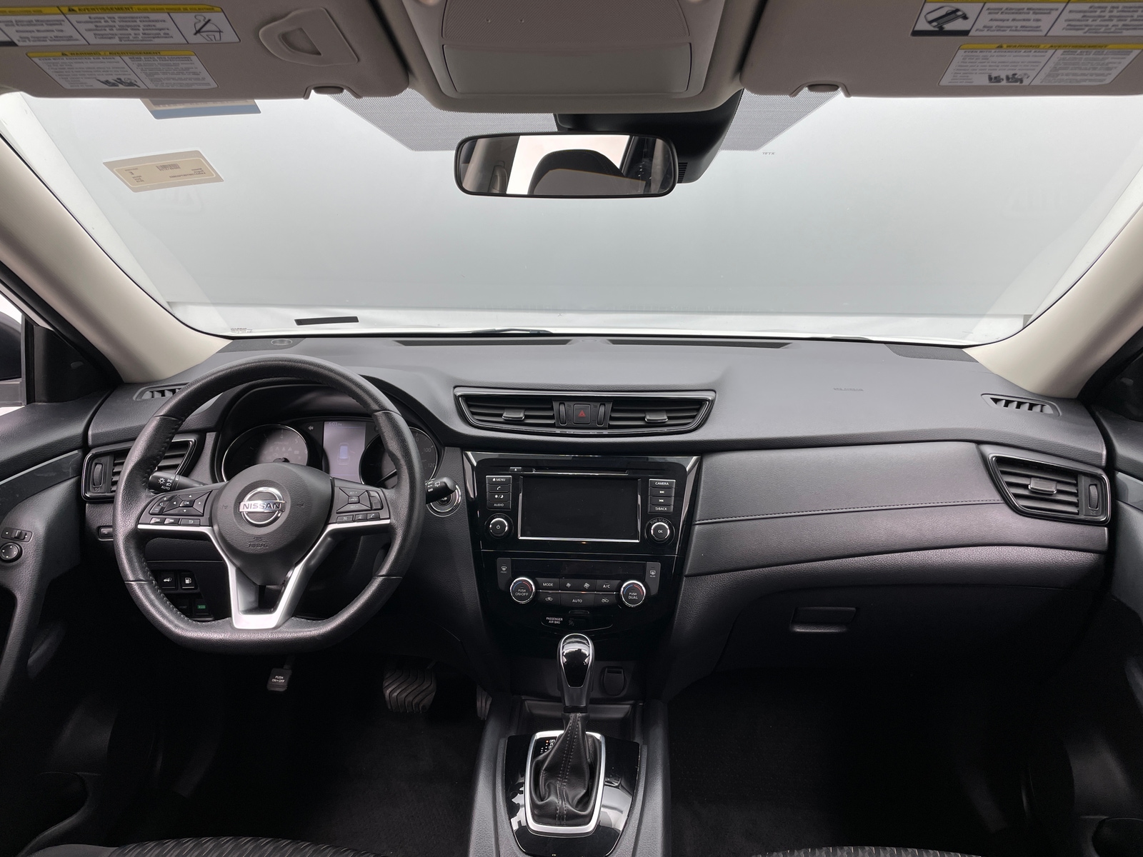 Thumbnail: 2019 Nissan Rogue - 3