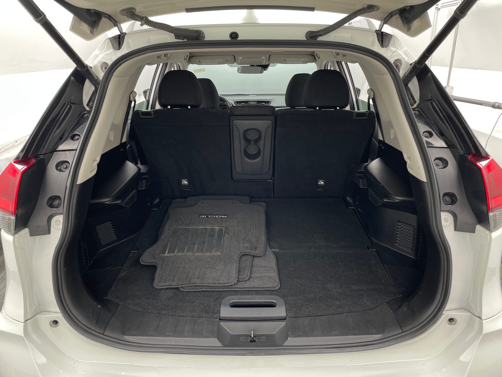 Thumbnail: 2019 Nissan Rogue - 7