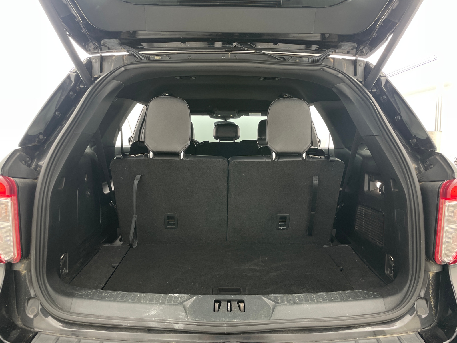 Thumbnail: 2020 Ford Explorer - 7