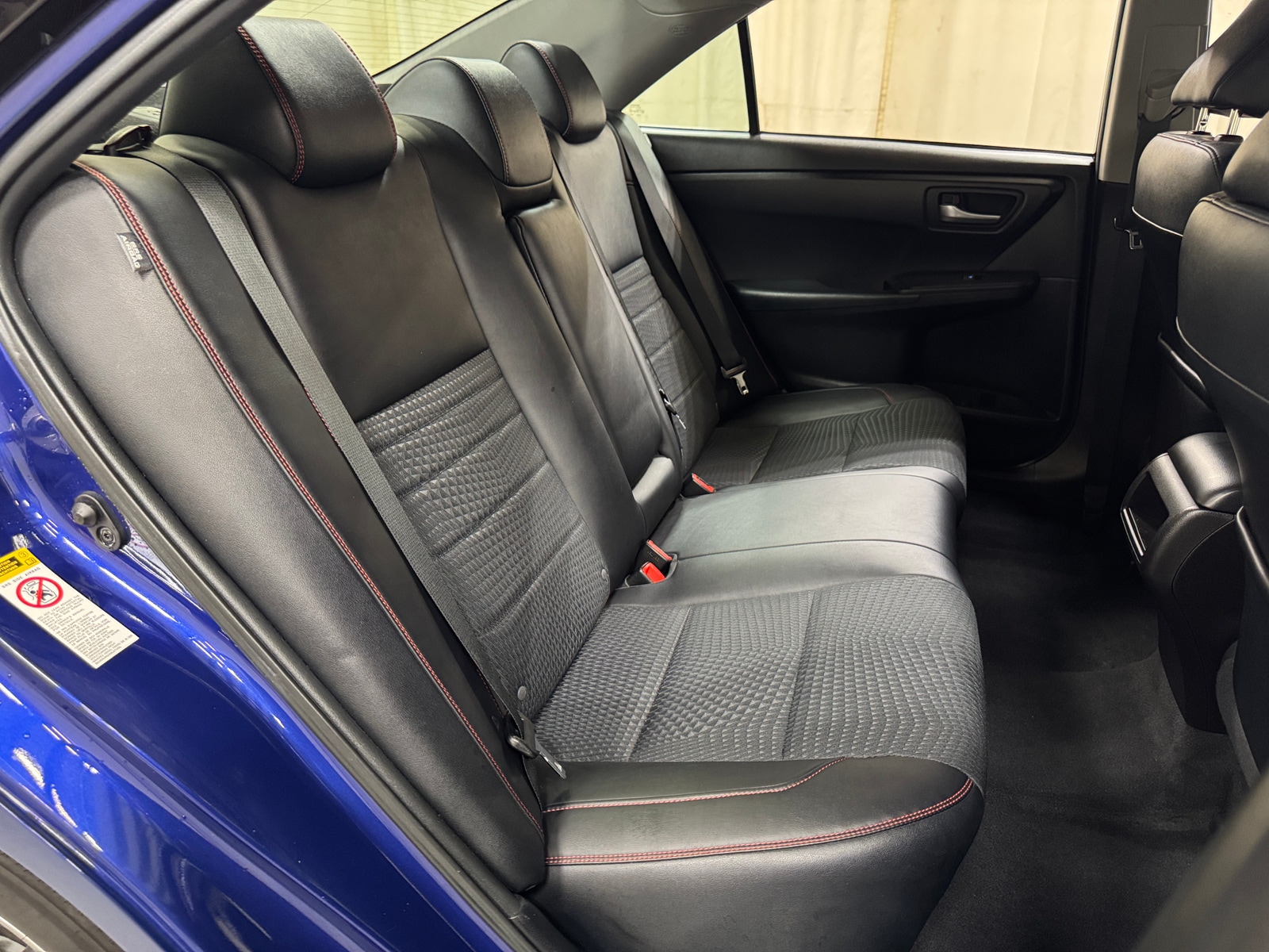 Thumbnail: 2015 Toyota Camry - 6