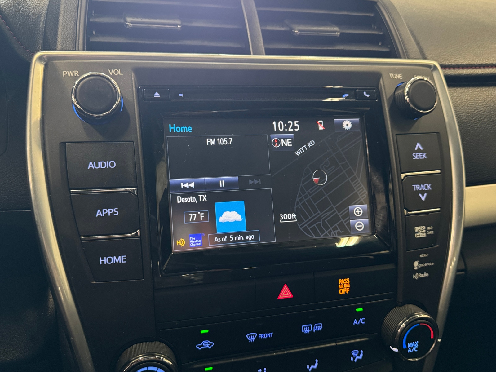Thumbnail: 2015 Toyota Camry - 4