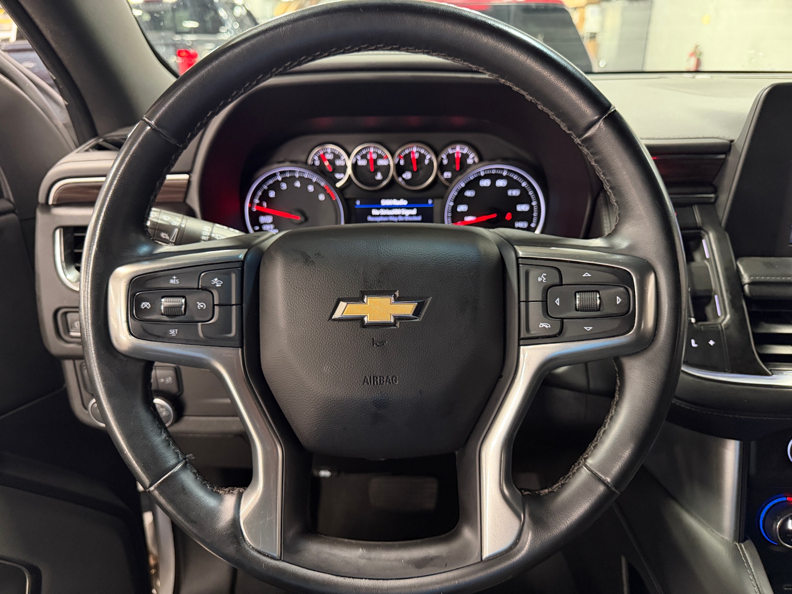 Thumbnail: 2023 Chevrolet Tahoe - 5