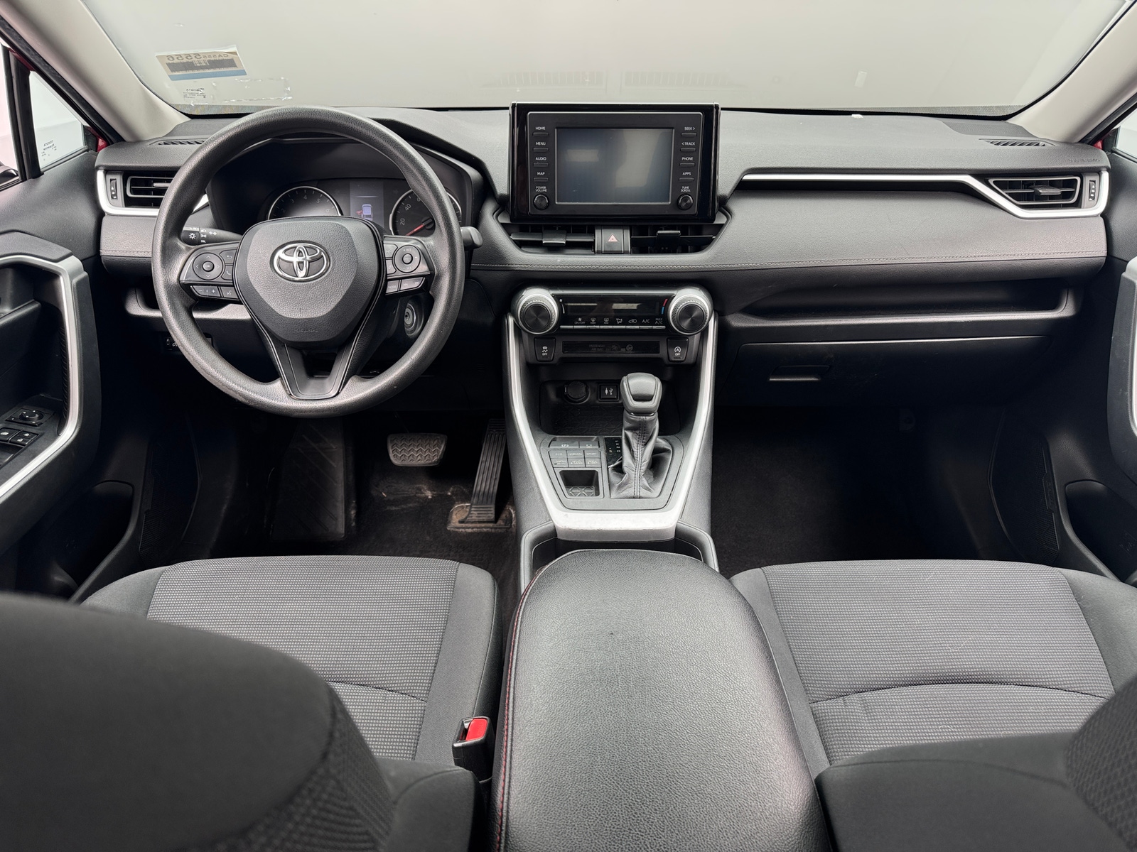 Thumbnail: 2019 Toyota RAV4 - 3