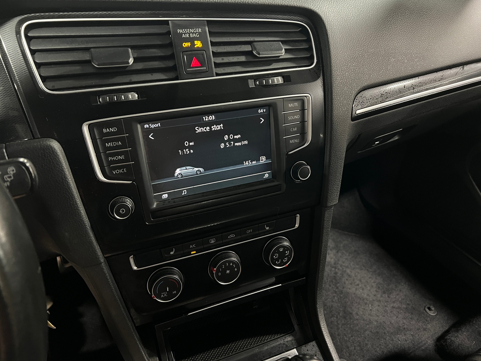 Thumbnail: 2016 Volkswagen Golf - 4